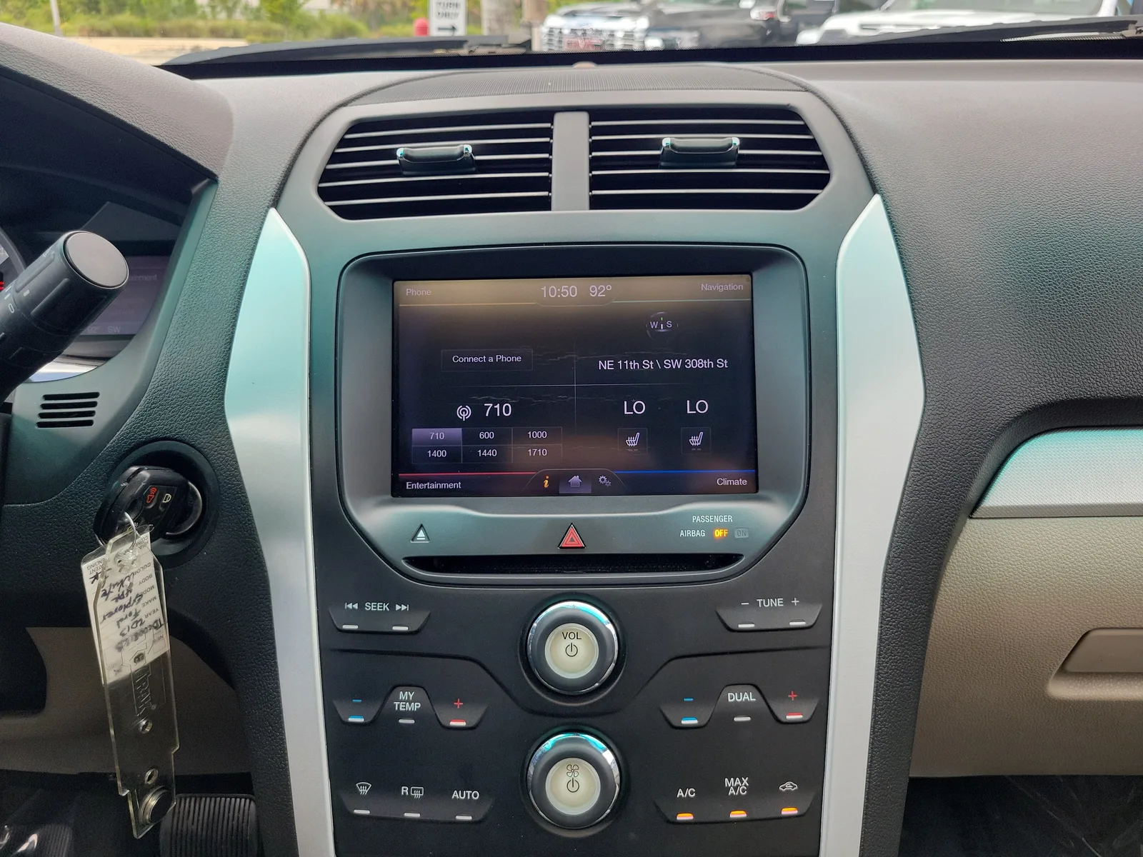 2013 Ford Explorer XLT photo 25