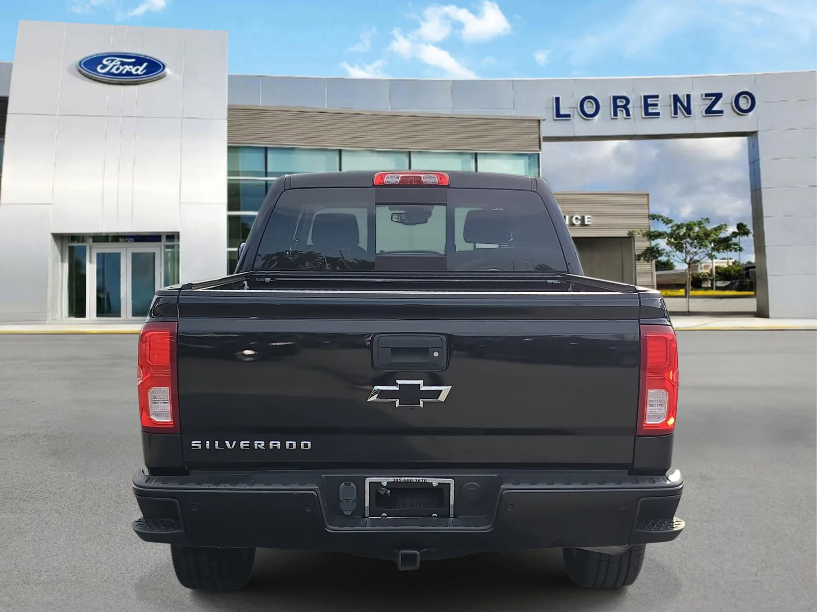 2018 Chevrolet Silverado 1500 High Country photo 4