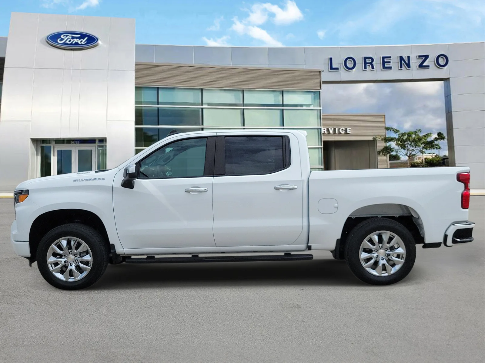 2024 Chevrolet Silverado 1500 Custom photo 8