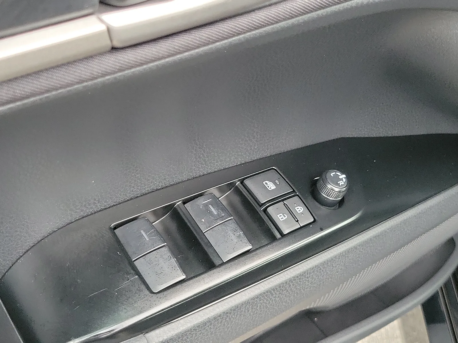 2025 Toyota Camry LE photo 26