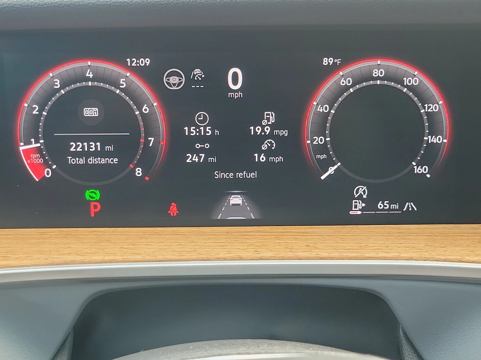 2025 Volkswagen Tiguan SEL R-Line photo 35