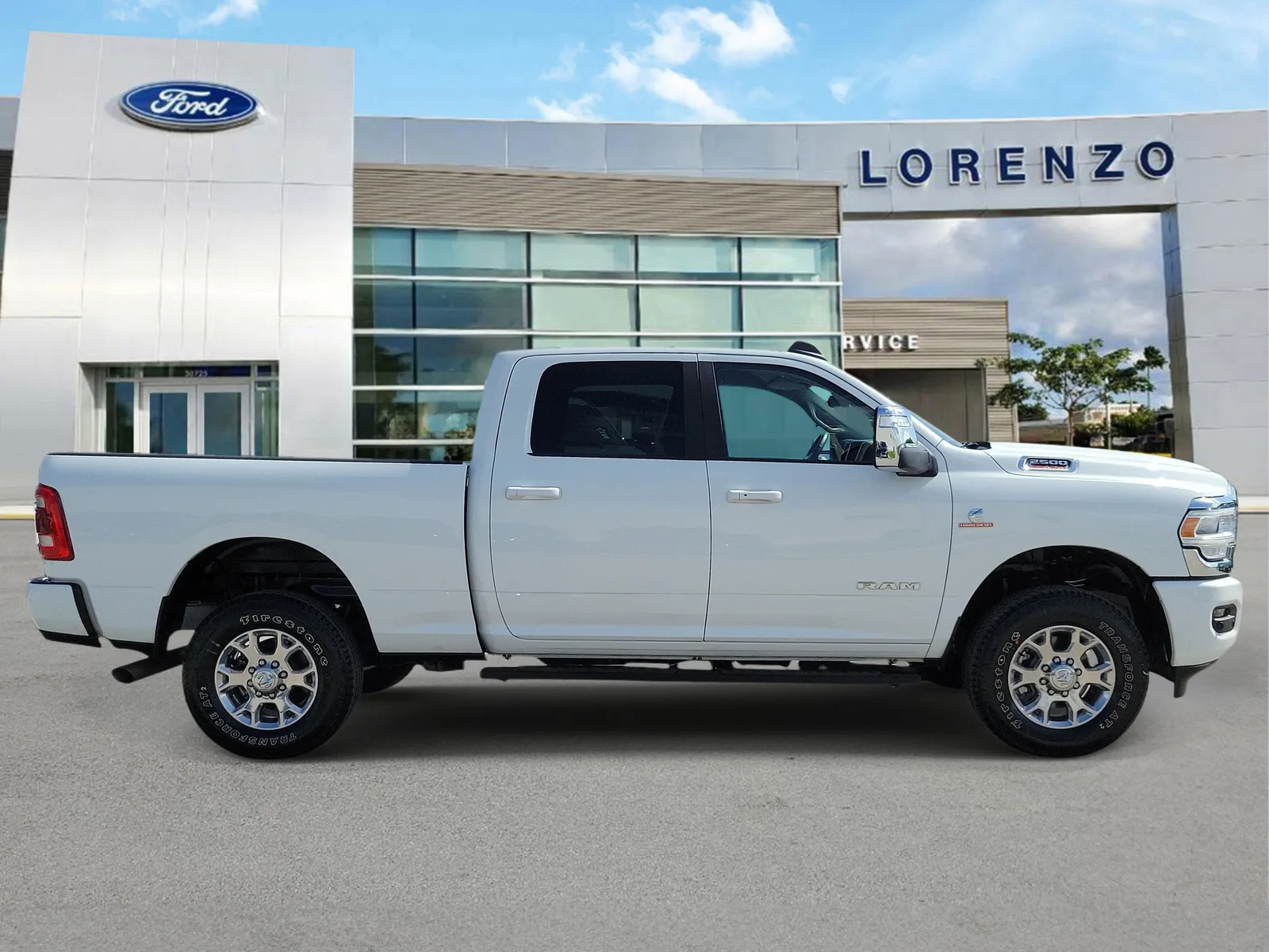2024 RAM 2500 Laramie 4WD Diesel photo 4