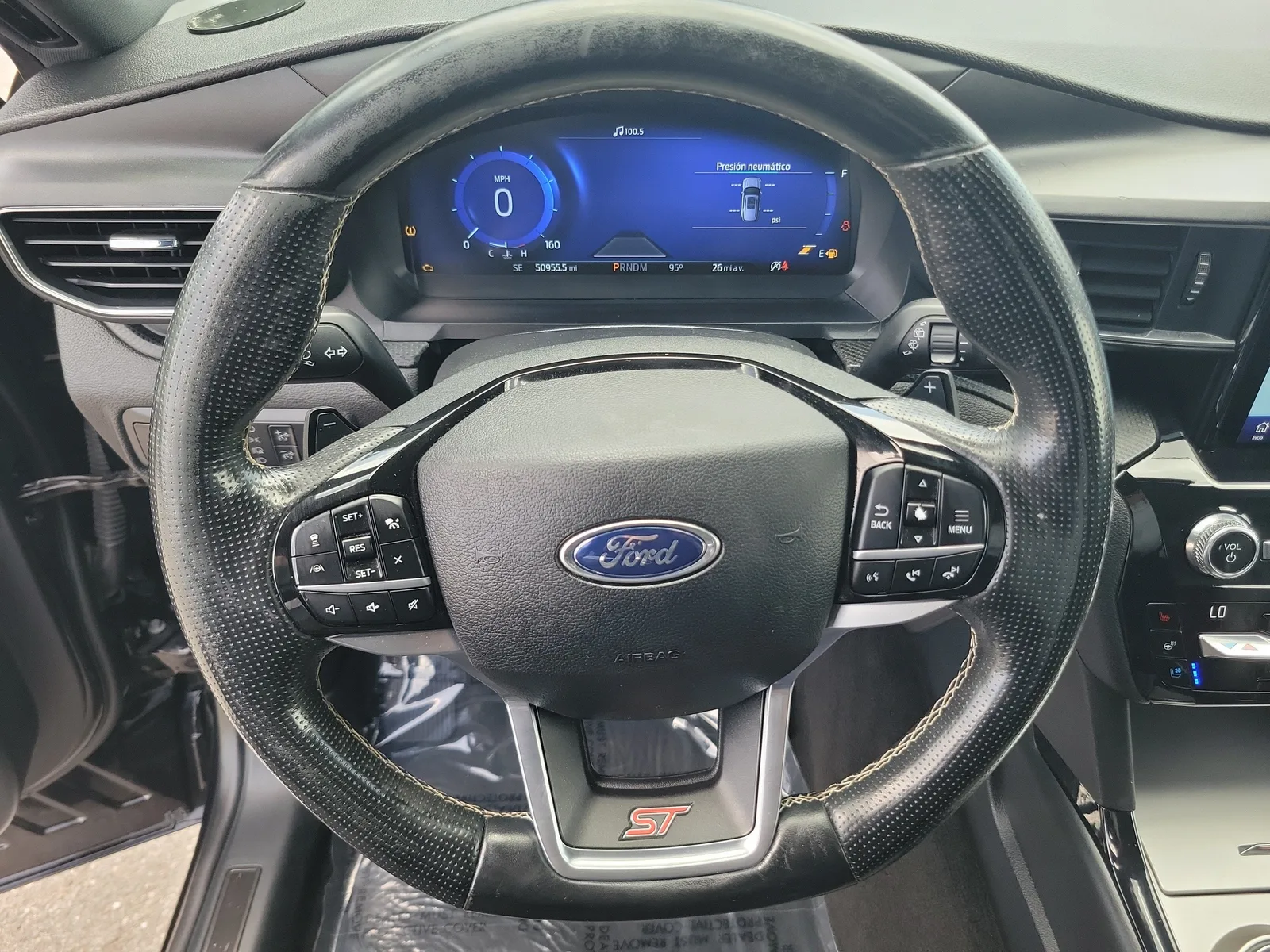 2021 Ford Explorer ST 4WD photo 20
