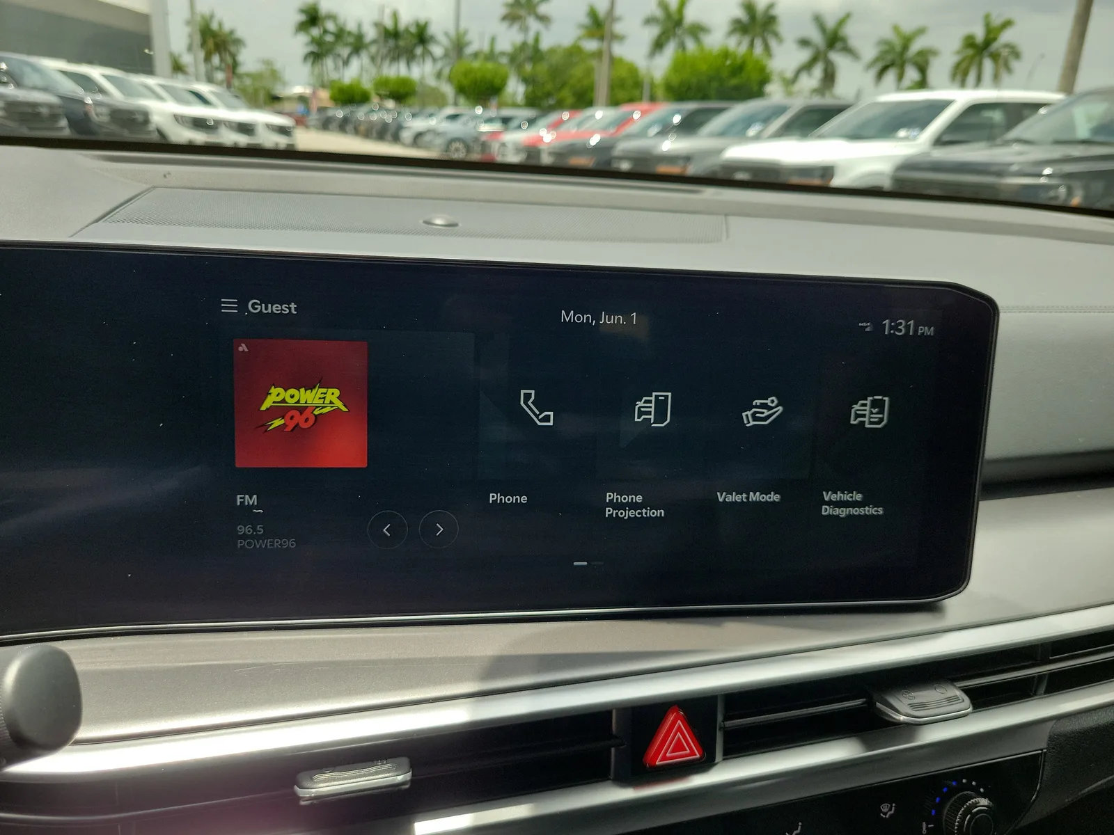 2024 Kia Sorento LX photo 28