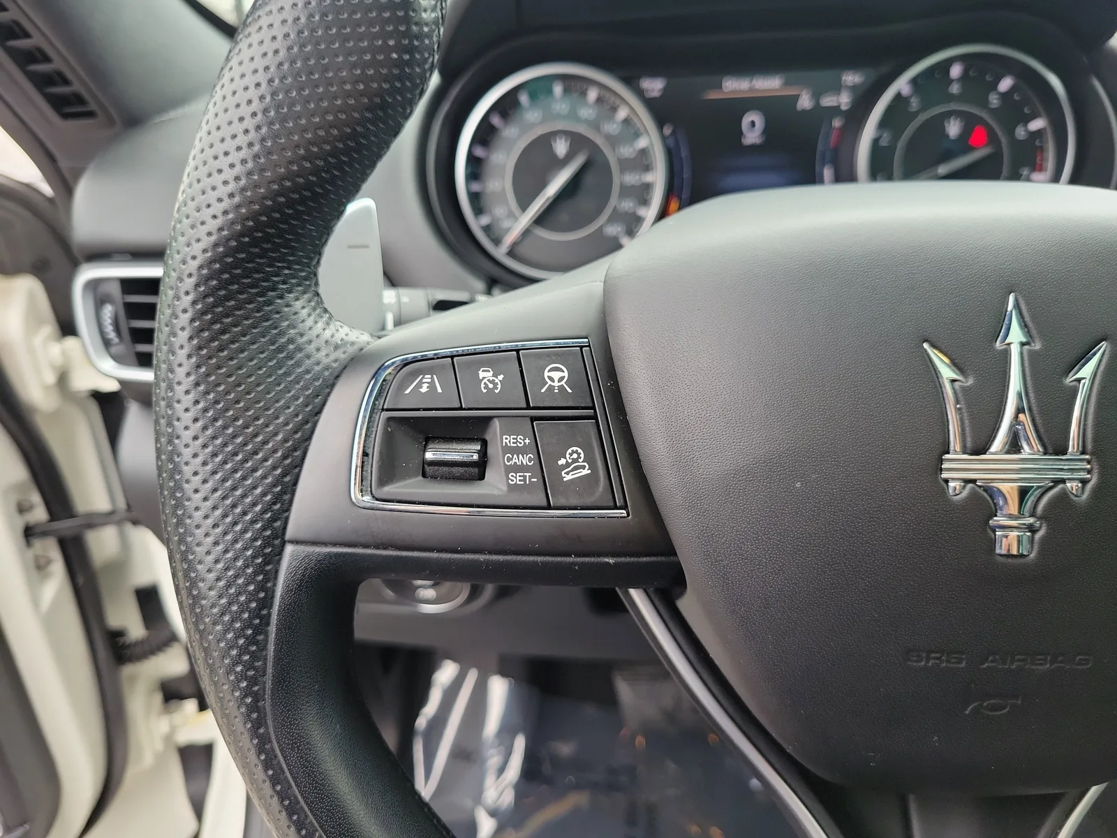 2023 Maserati Levante GT photo 22