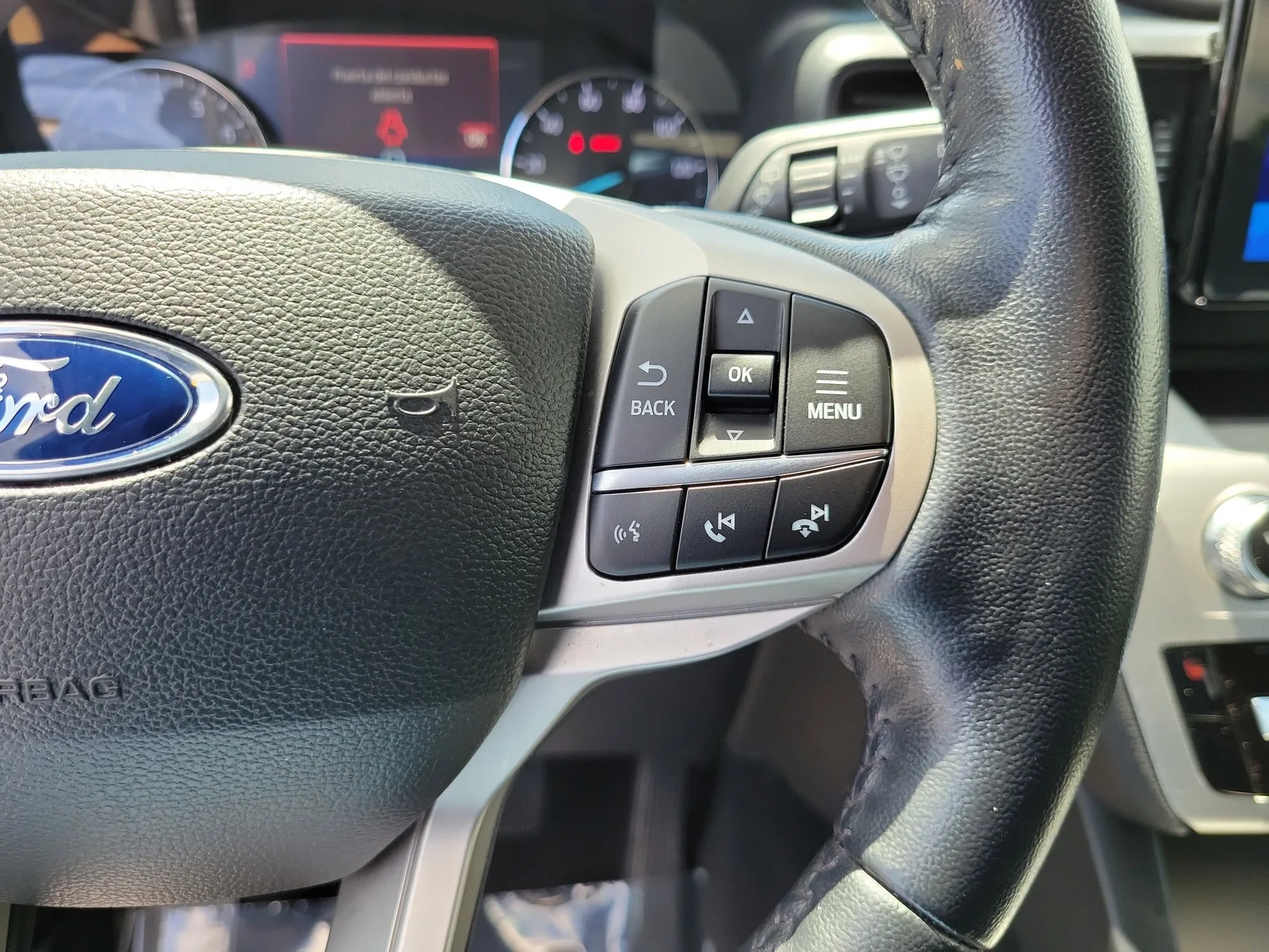 2022 Ford Explorer XLT photo 23