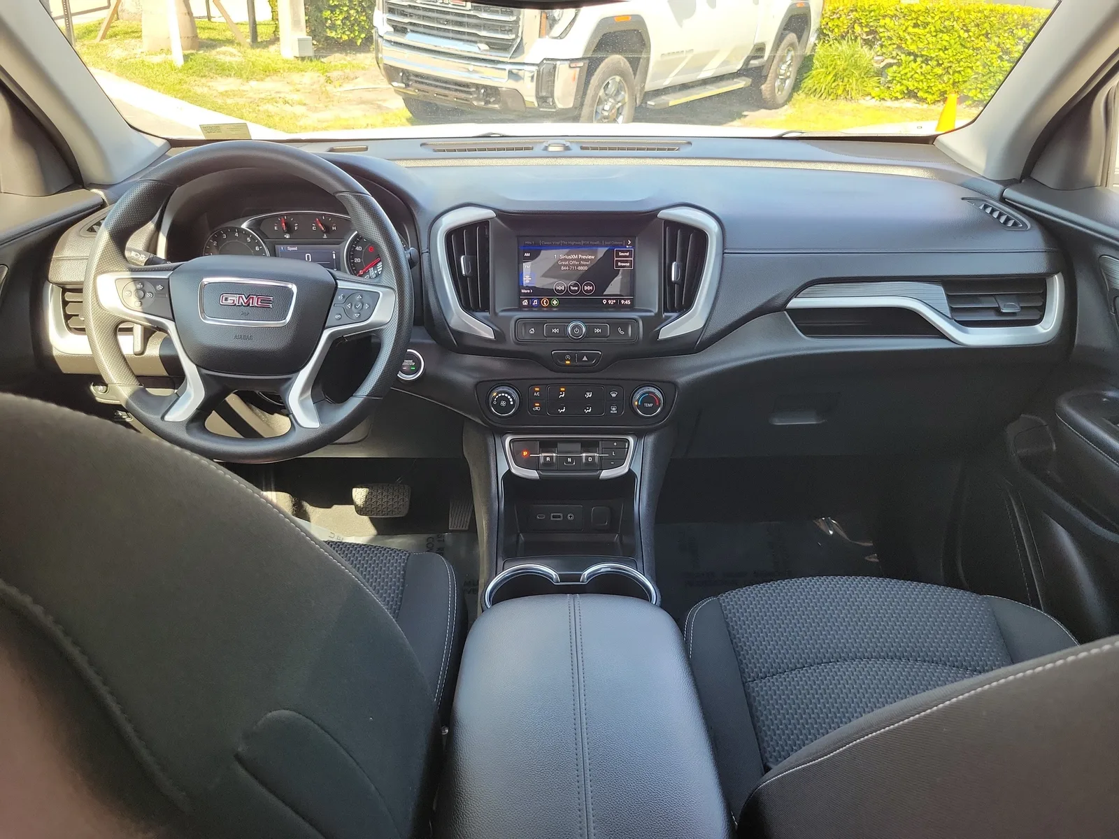 2023 GMC Terrain SLE photo 14