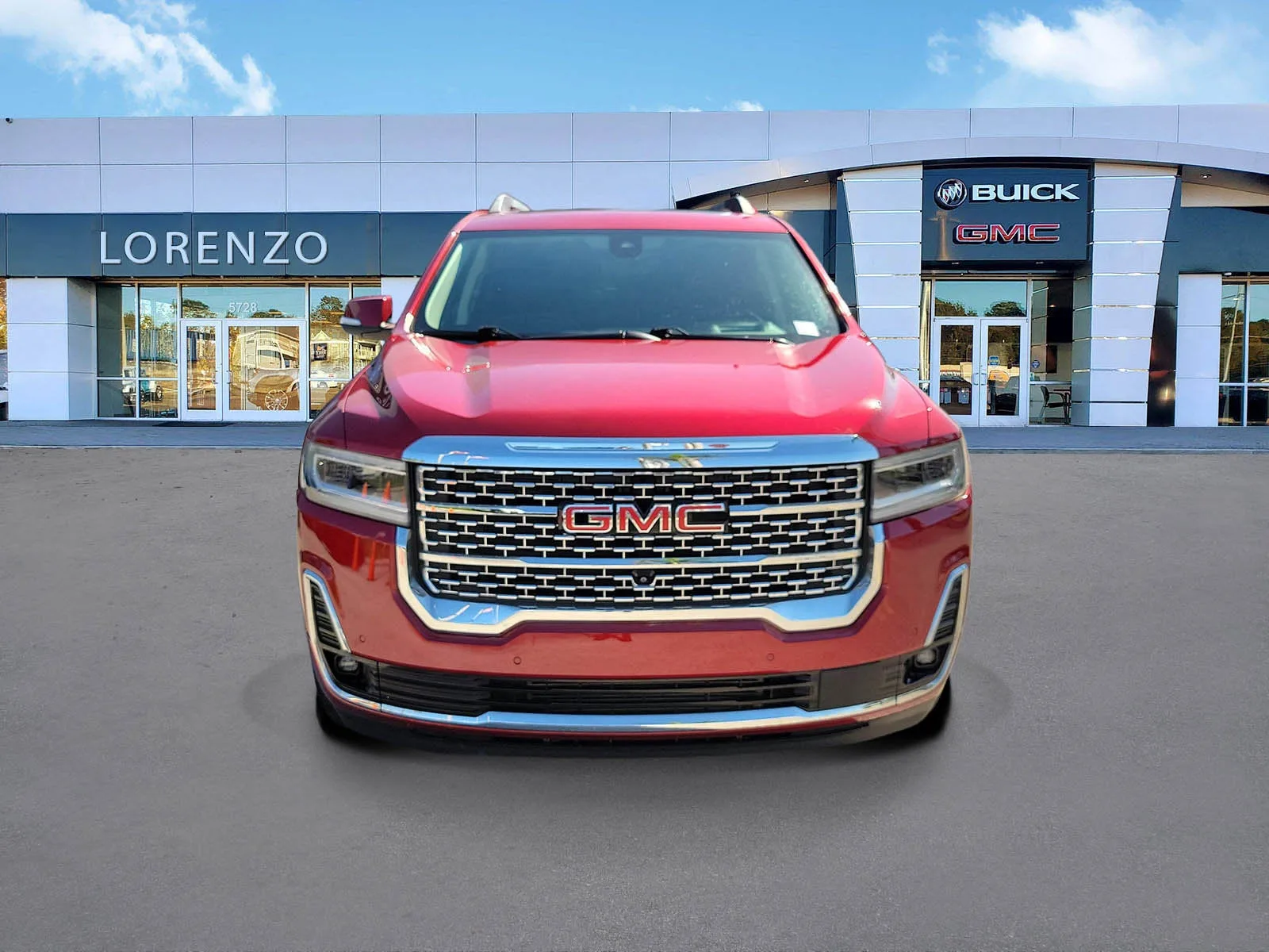2022 GMC Acadia Denali photo 2