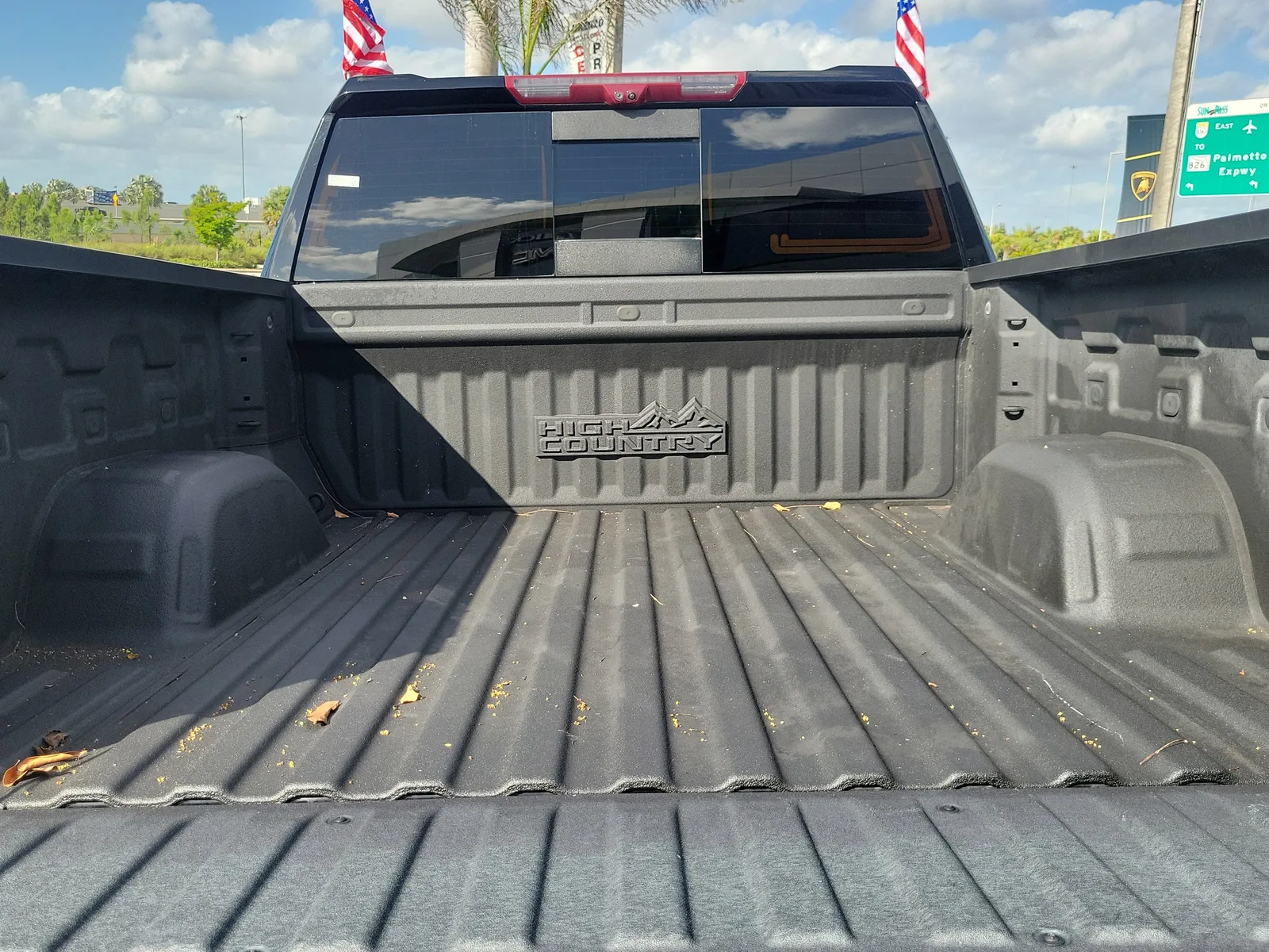 2024 Chevrolet Silverado 1500 High Country photo 25