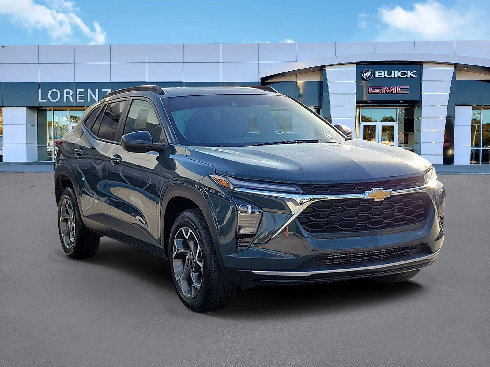 2025 Chevrolet Trax LT photo 3