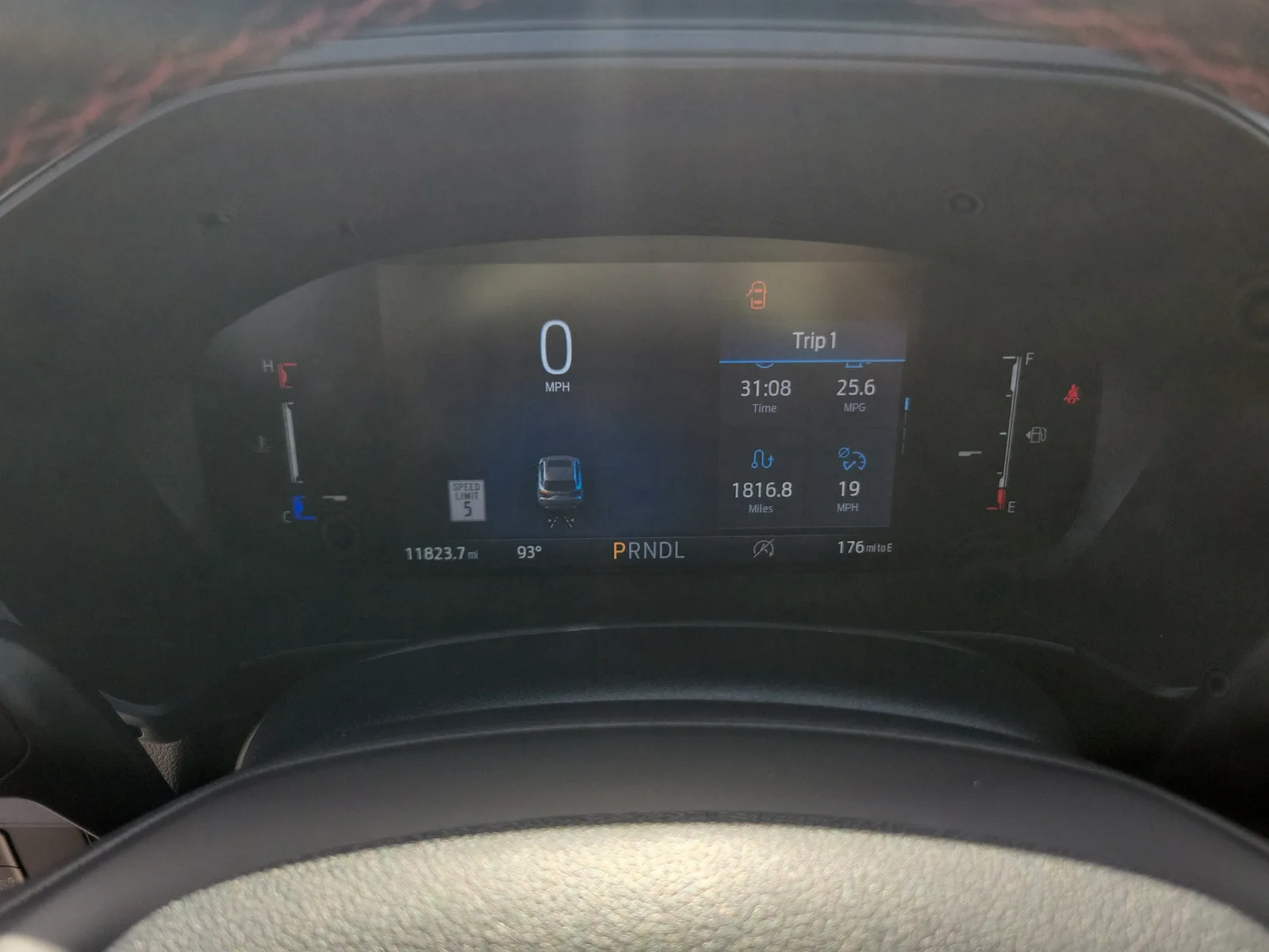 2025 Ford Escape ST-Line photo 33