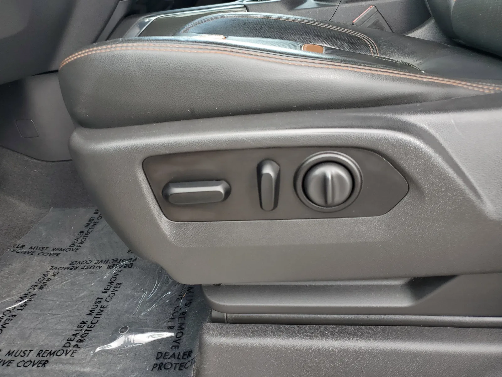 2020 GMC Sierra 1500 AT4 4WD photo 12