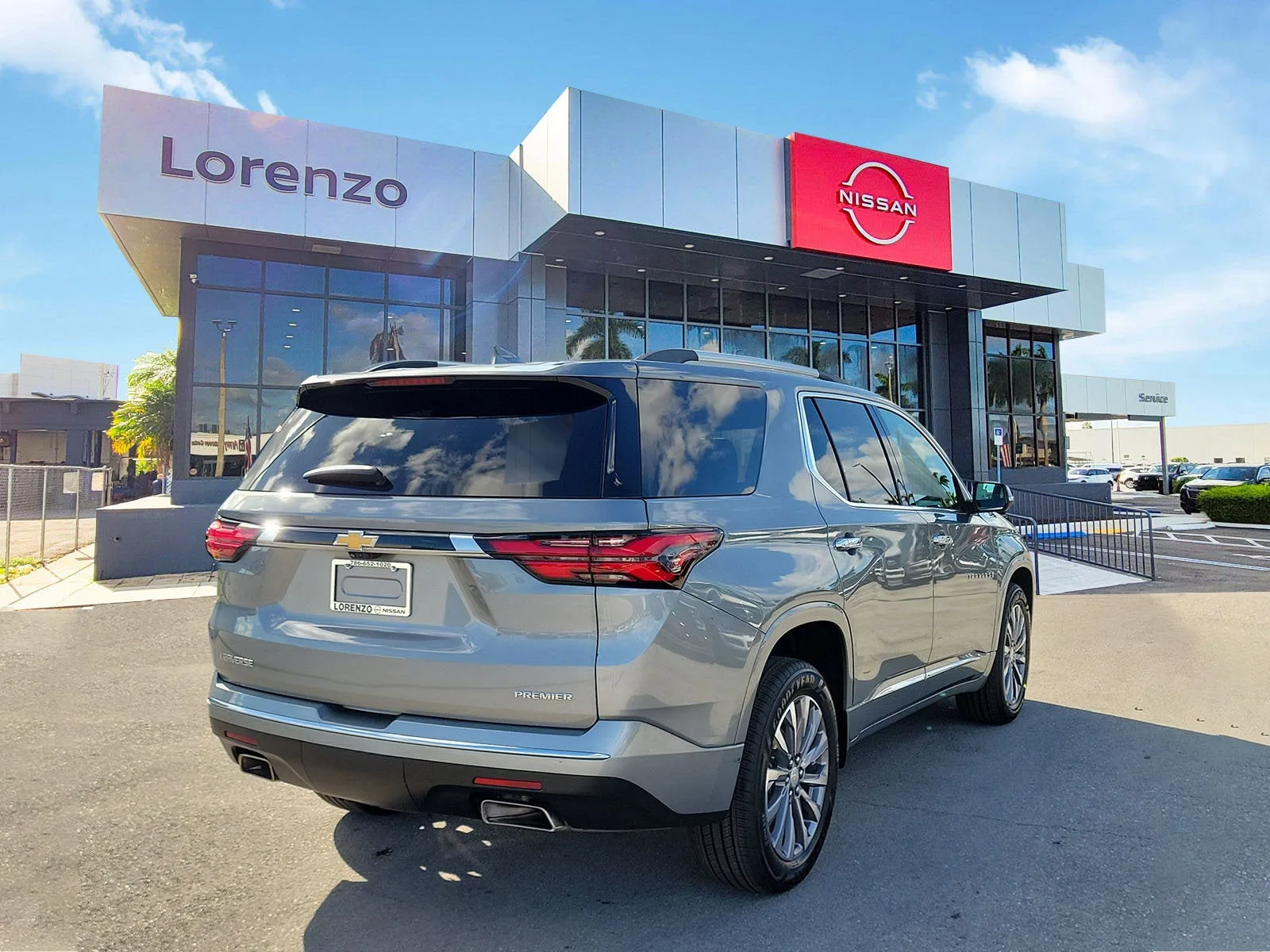 2023 Chevrolet Traverse Premier photo 5