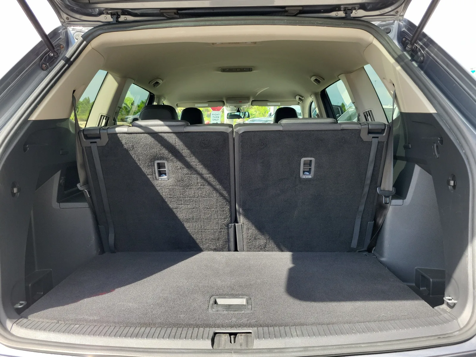 2019 Volkswagen Atlas 3.6L V6 SE photo 16