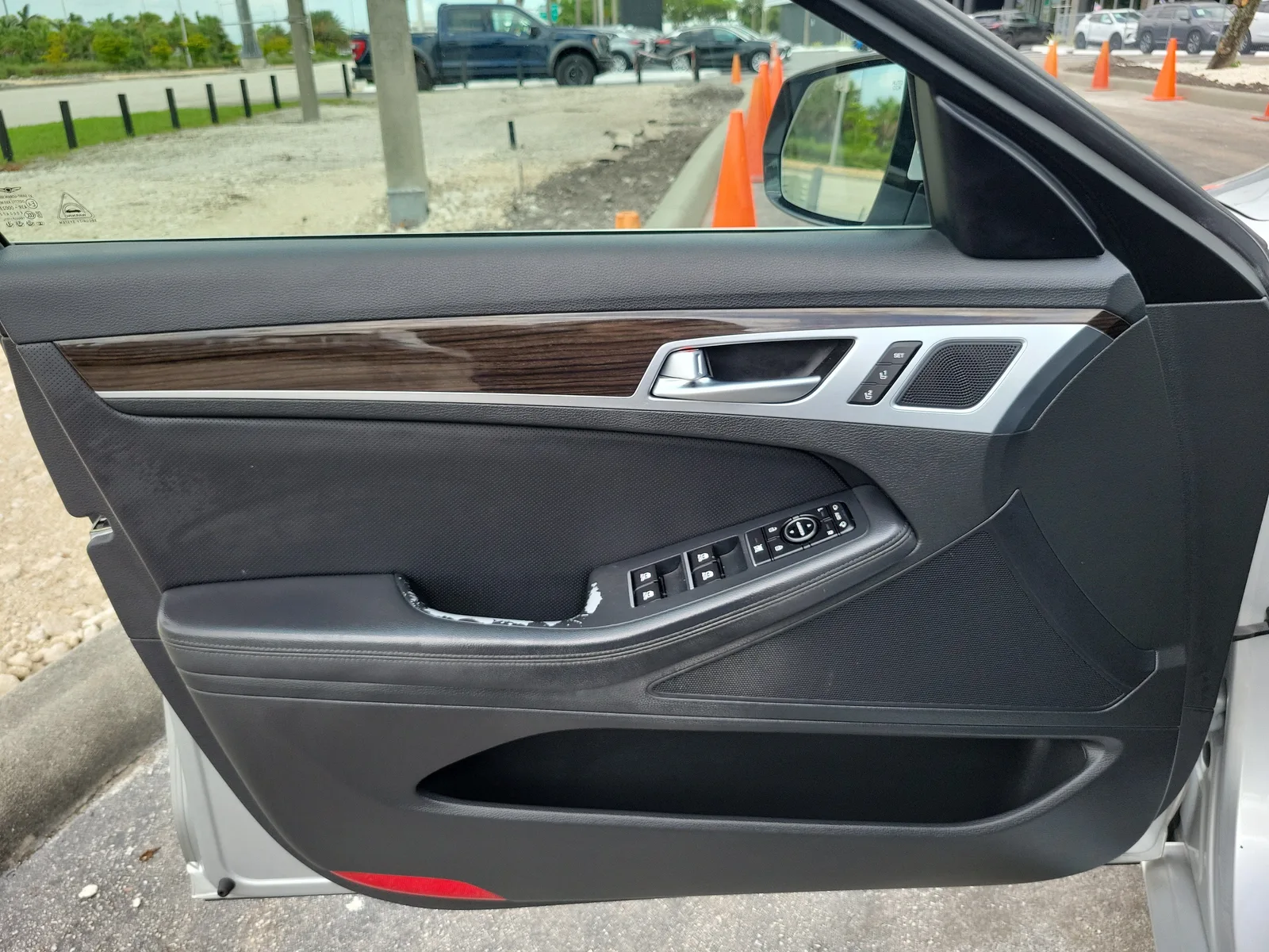 2017 Genesis G80 3.8L photo 23