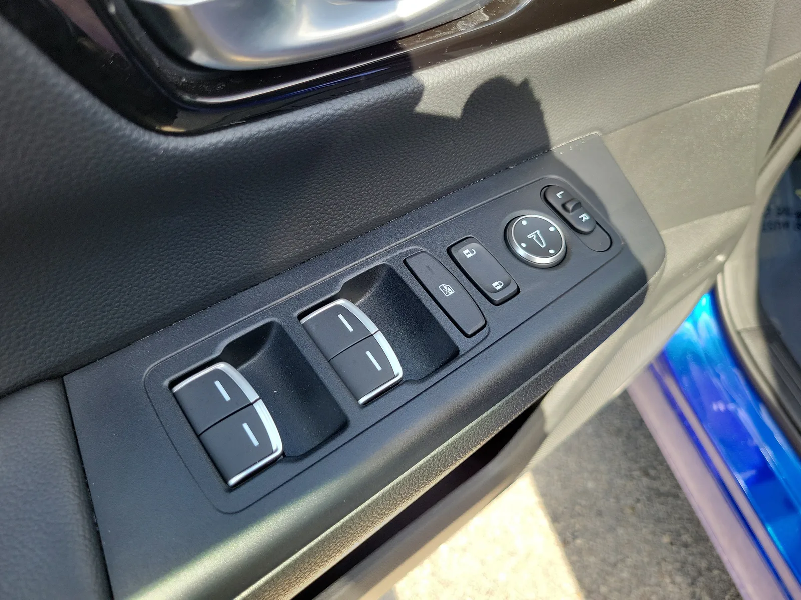 2025 Honda CR-V EX-L photo 26