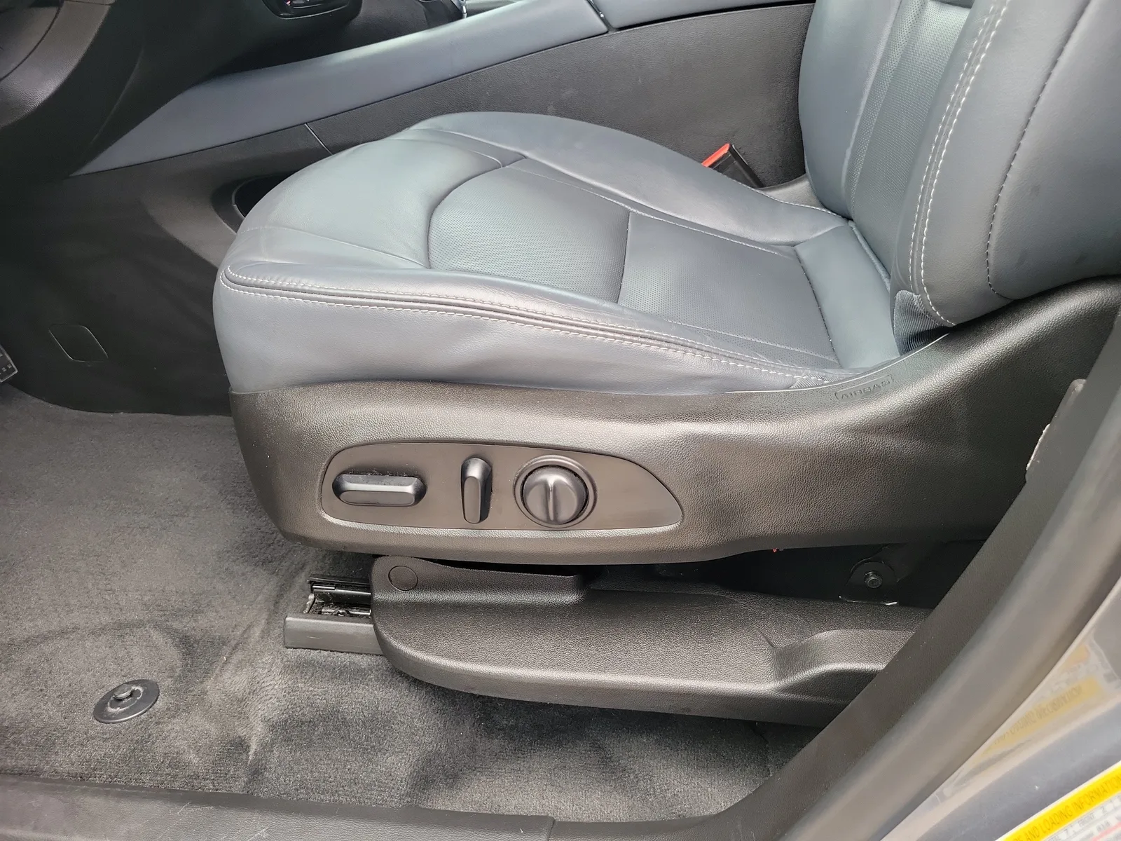 2021 Buick Enclave Essence photo 12