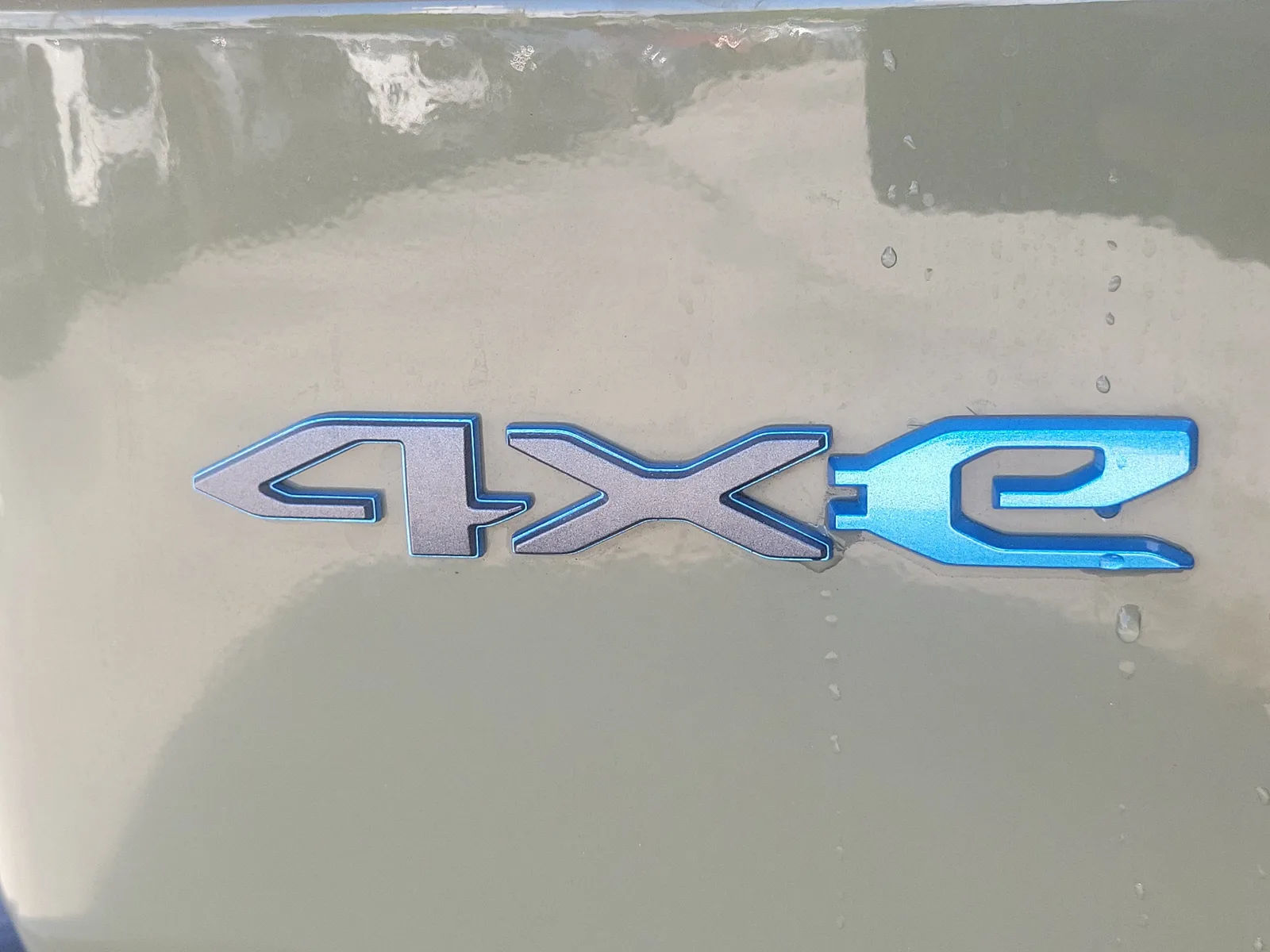 2025 Jeep Wrangler 4xe Willys 4WD photo 32