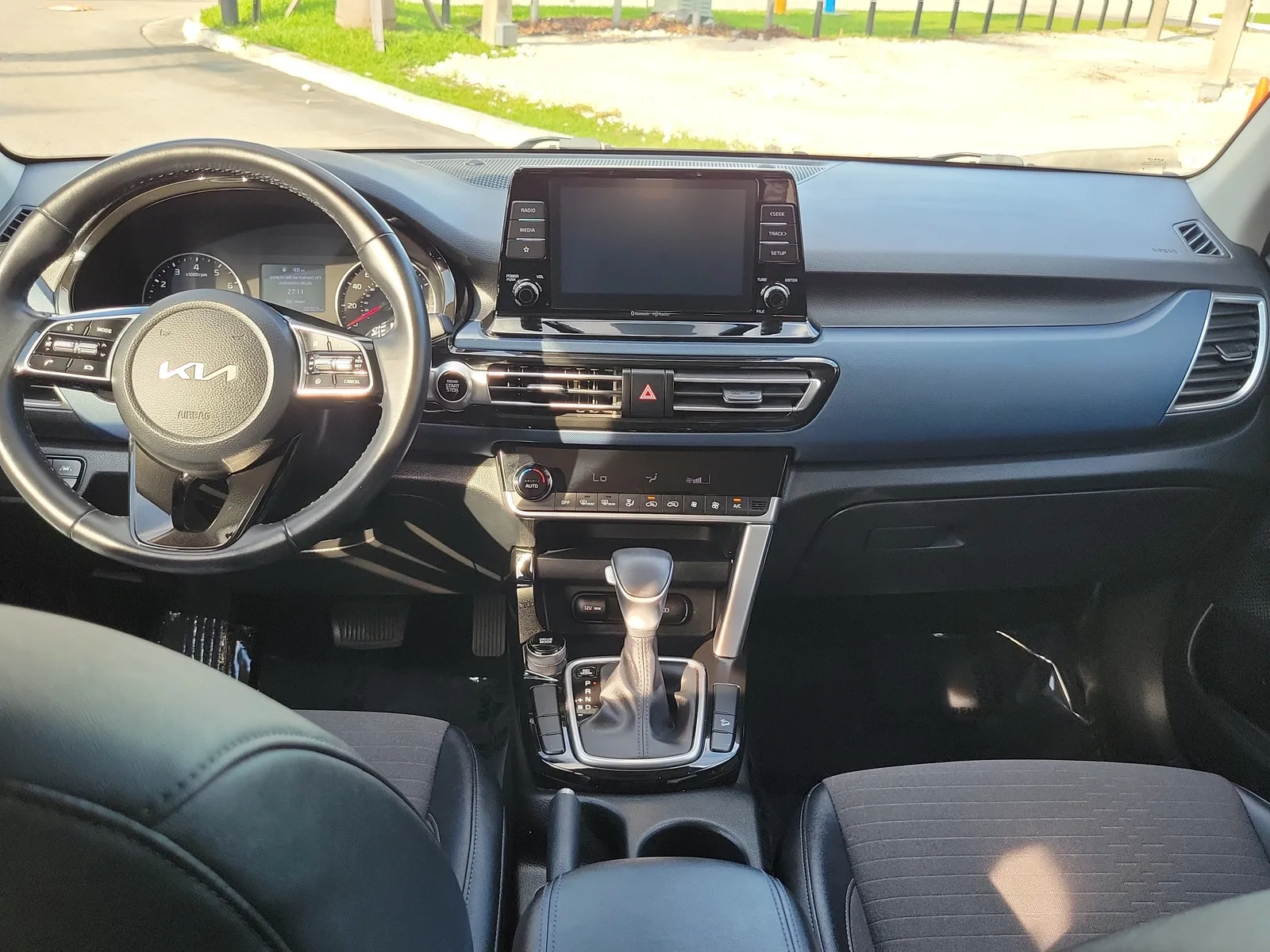 2023 Kia Seltos S photo 16