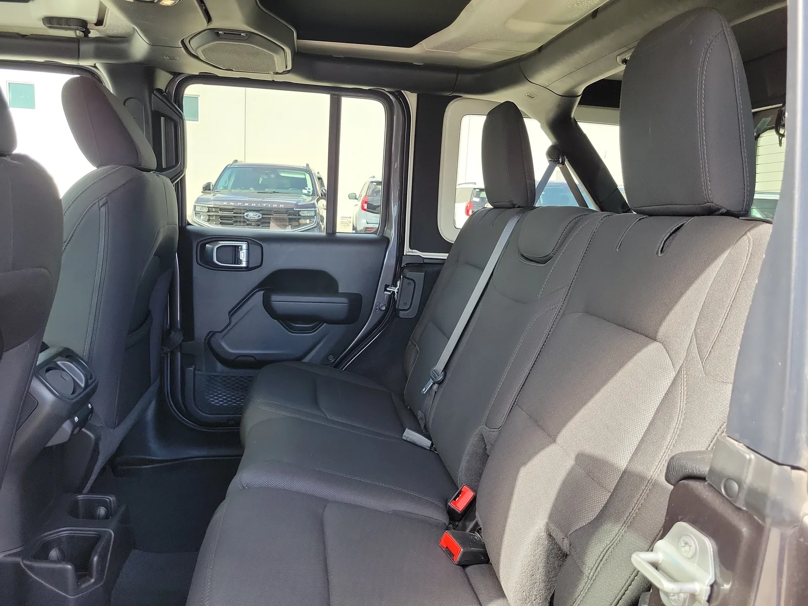 2022 Jeep Wrangler Unlimited Sport Altitude 4WD photo 12
