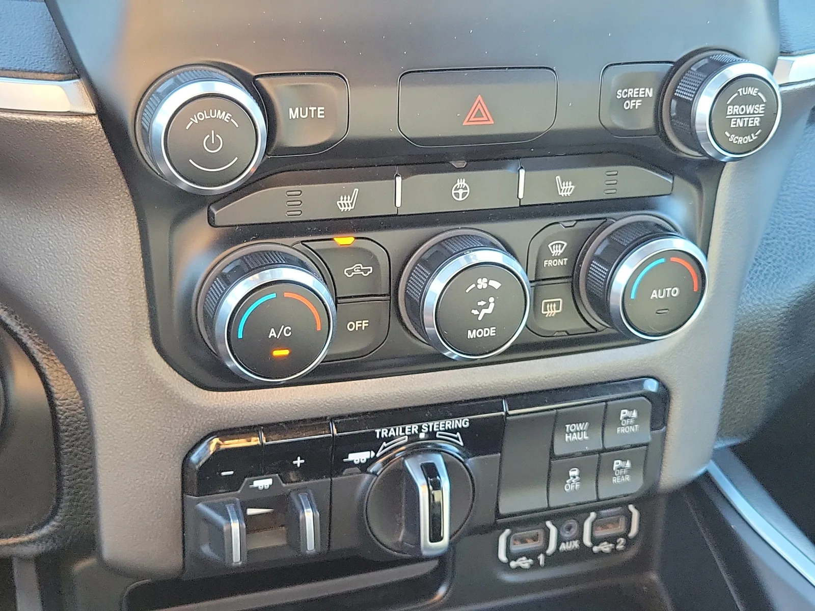 2021 RAM 1500 Big Horn photo 24