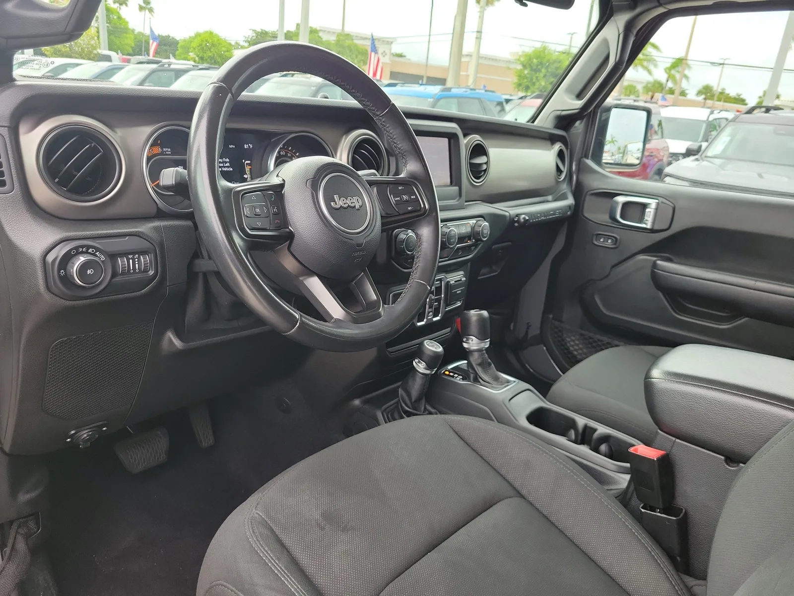2020 Jeep Wrangler Unlimited Willys 4WD Diesel photo 14
