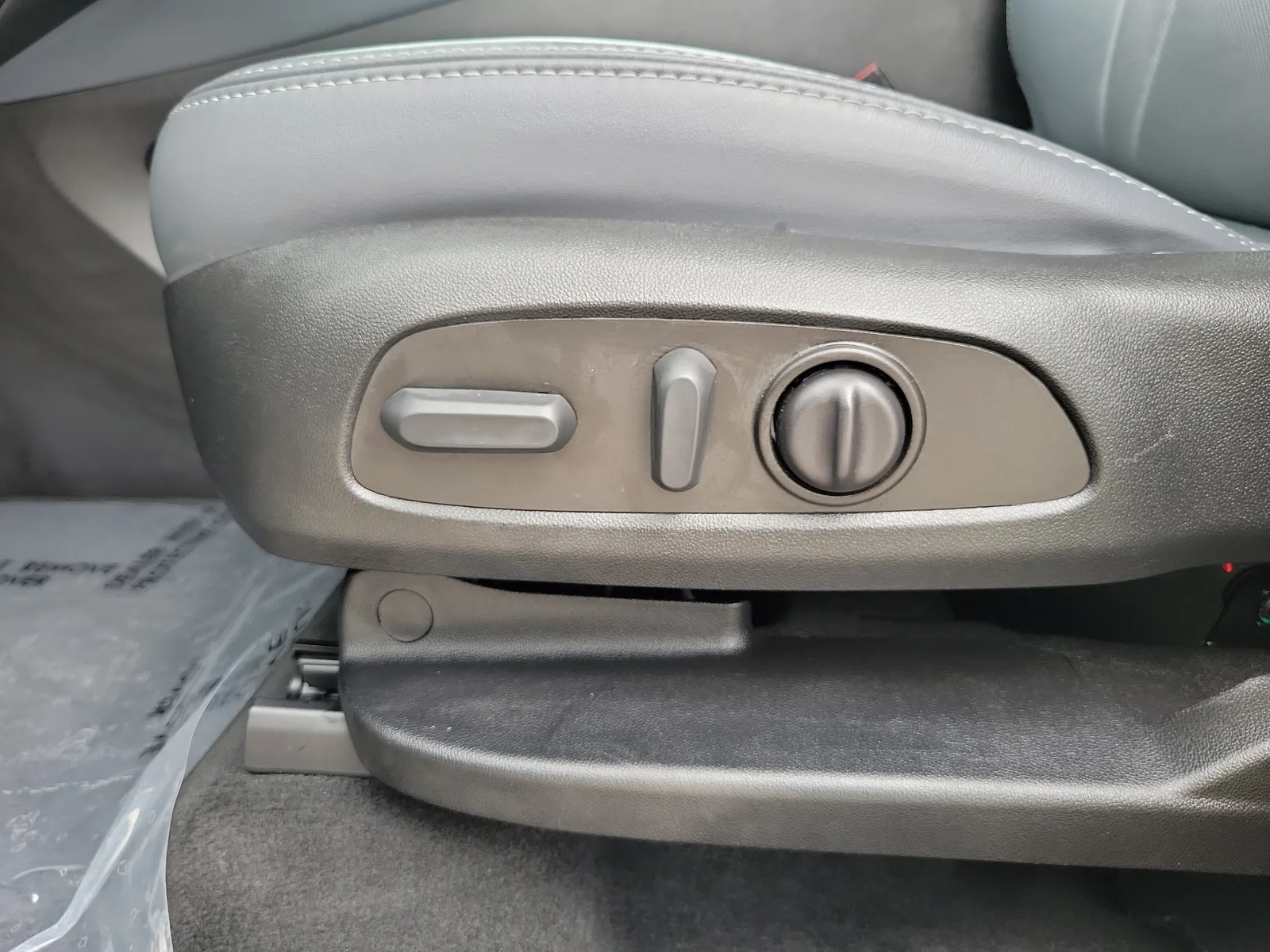 2023 Buick Enclave Essence photo 13