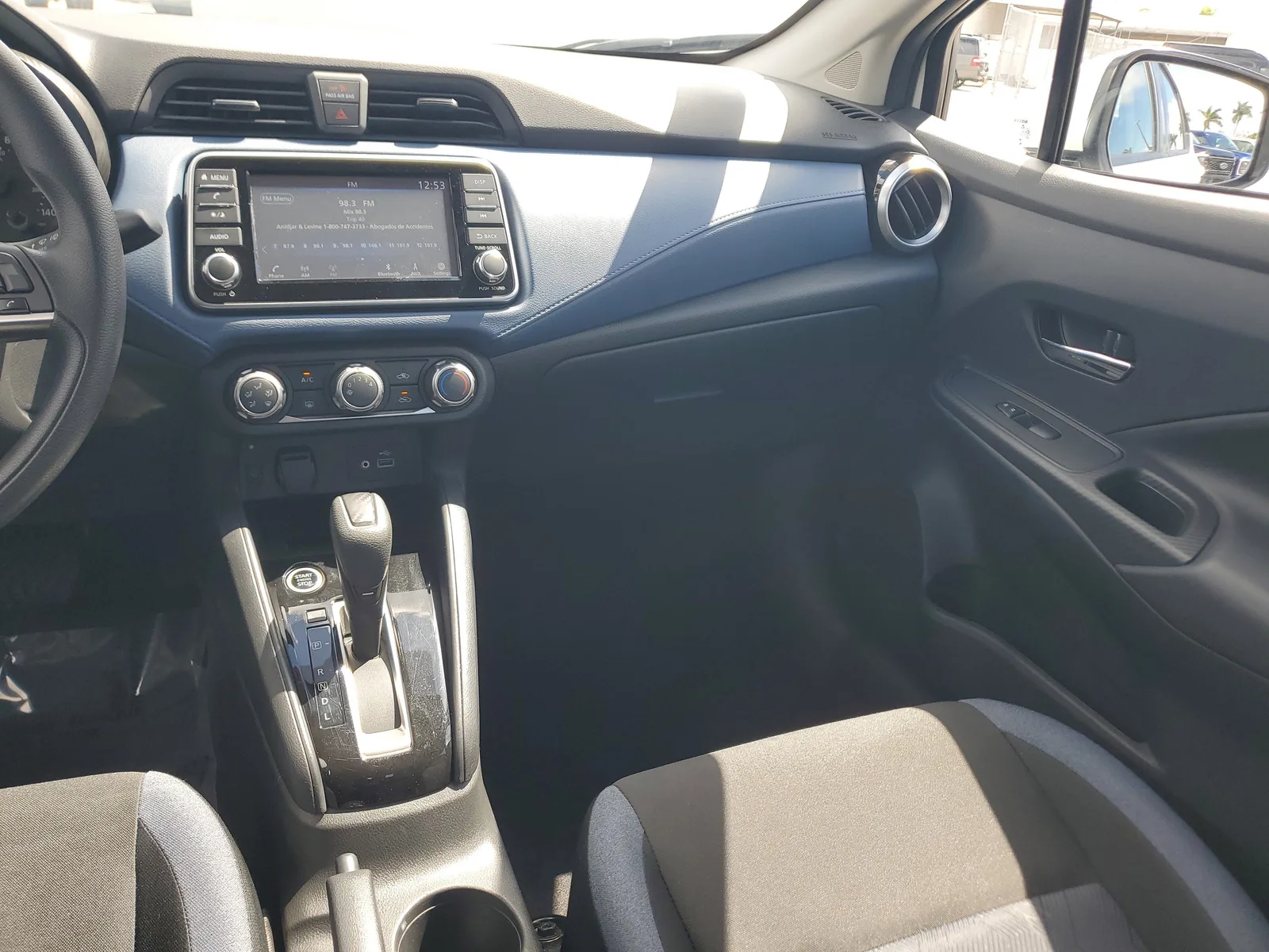 2025 Nissan Versa SV photo 15