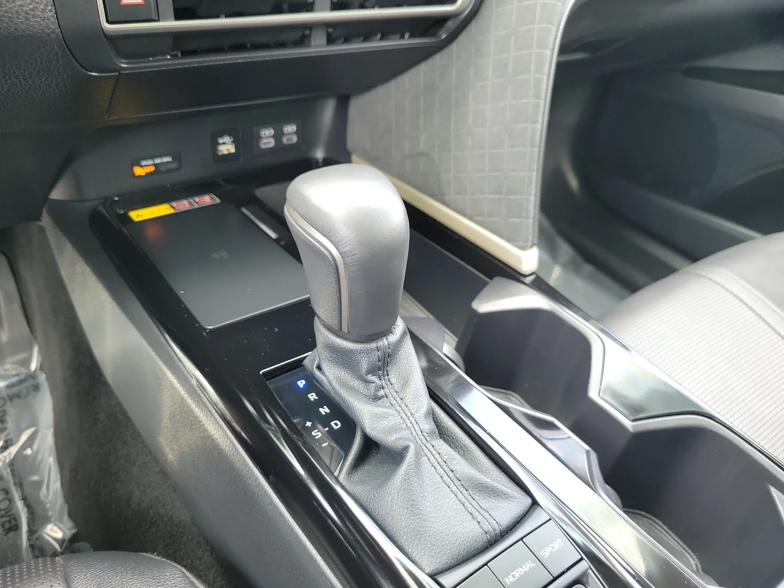 2026 Toyota Camry LE photo 21
