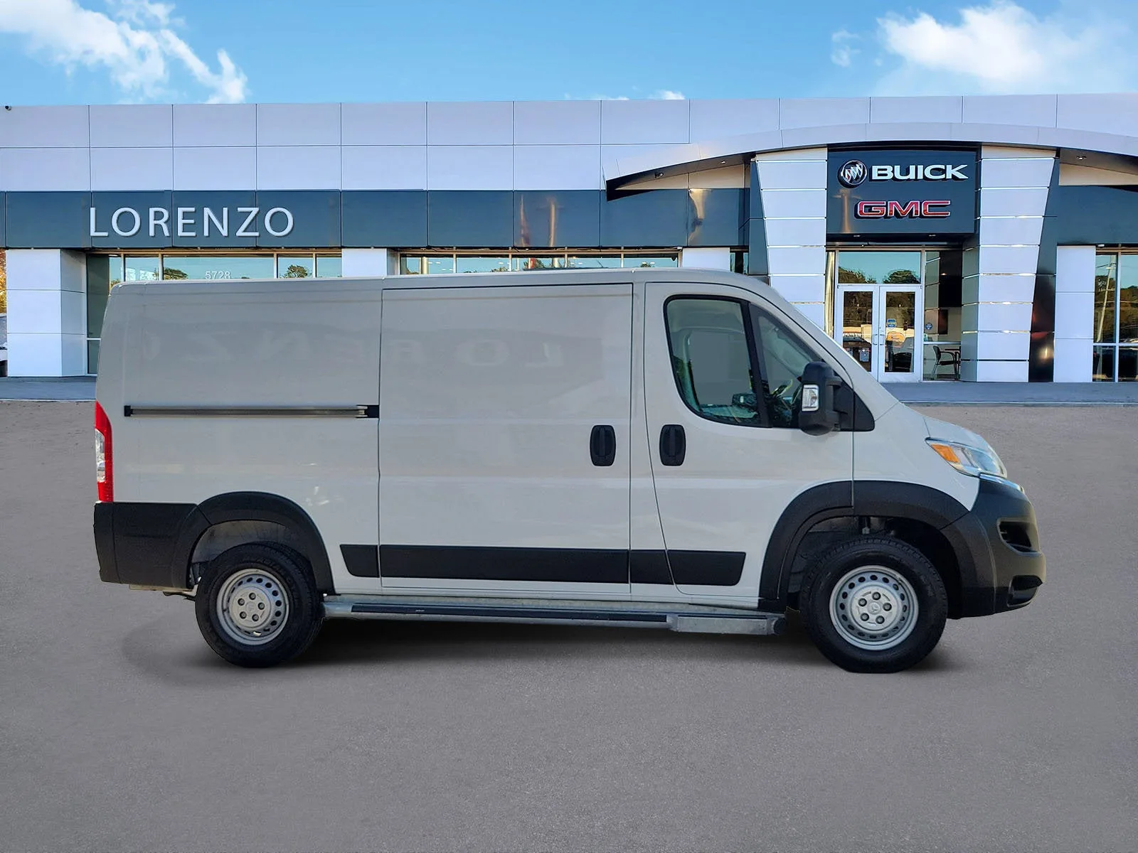 2025 RAM ProMaster Cargo Van Tradesman photo 4
