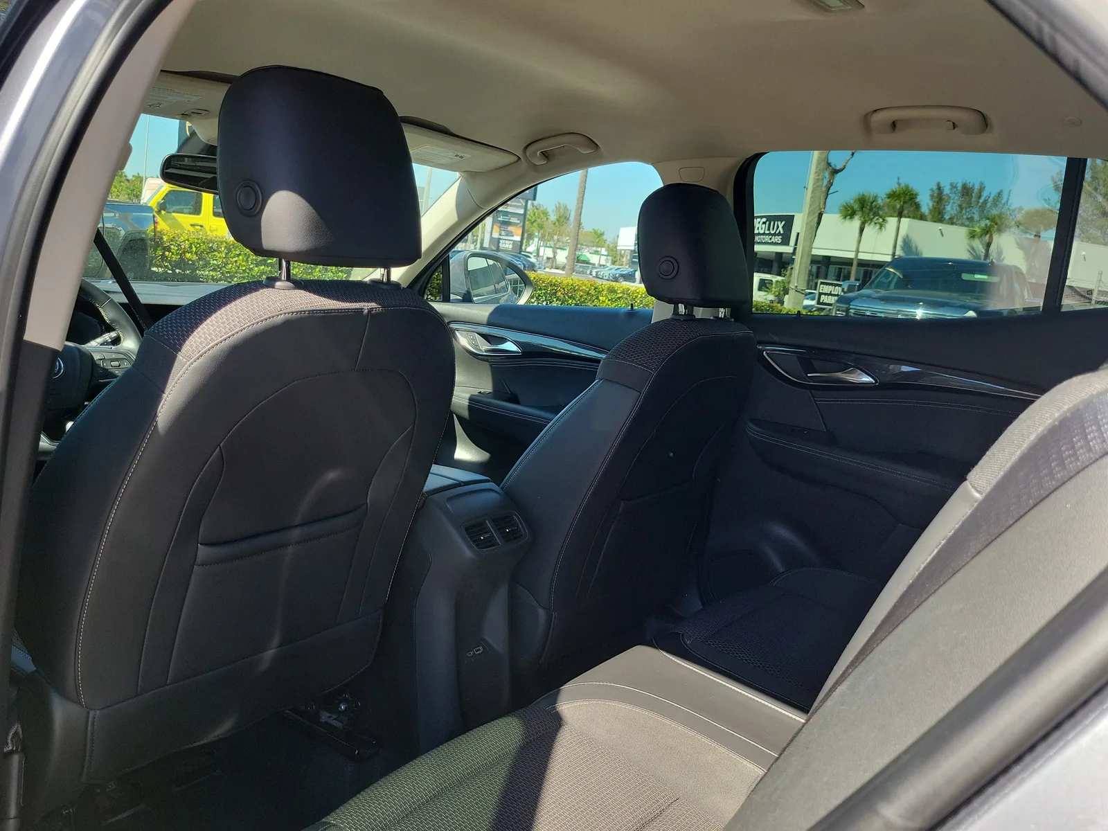 2022 Buick Envision Preferred photo 14