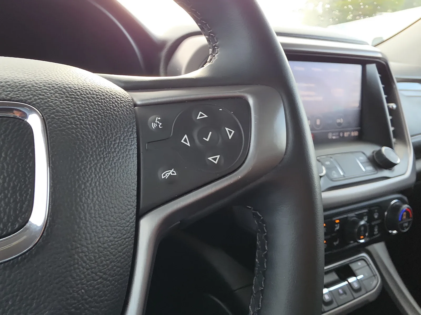 2023 GMC Acadia AT4 4WD photo 17