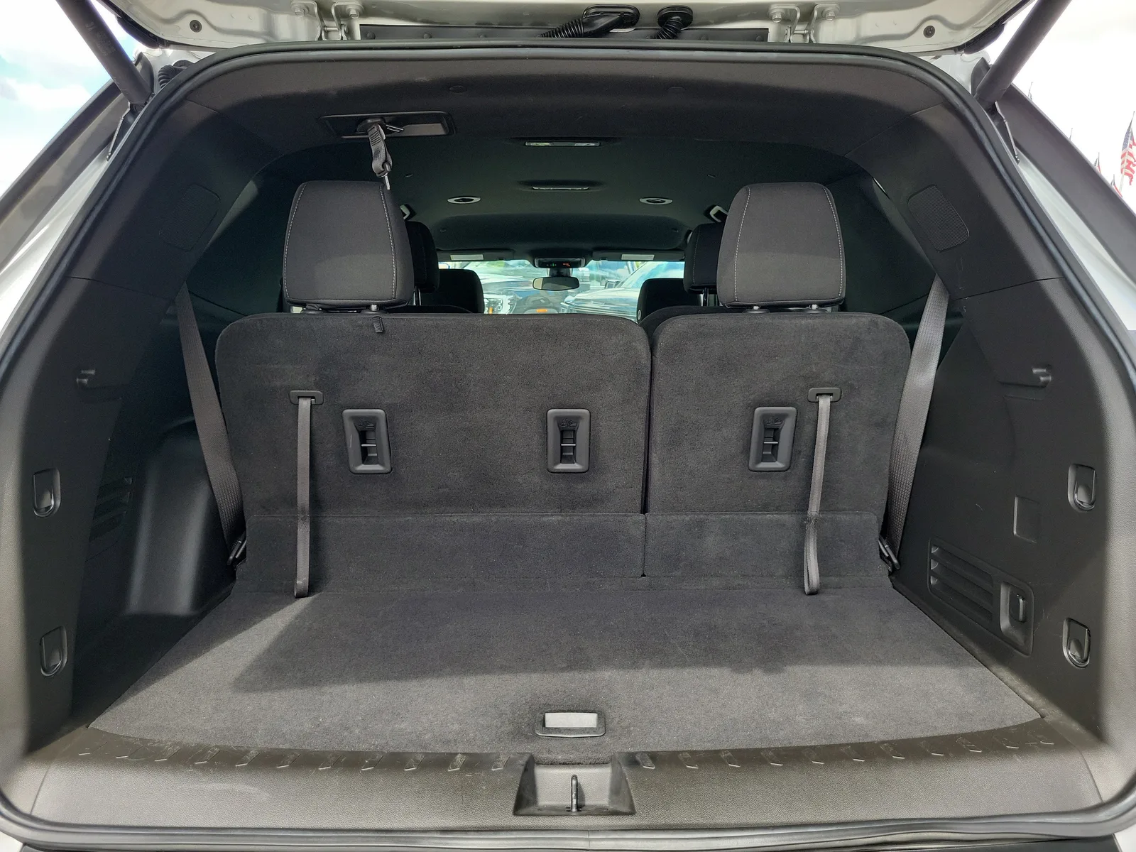 2022 Chevrolet Traverse LT Cloth photo 10