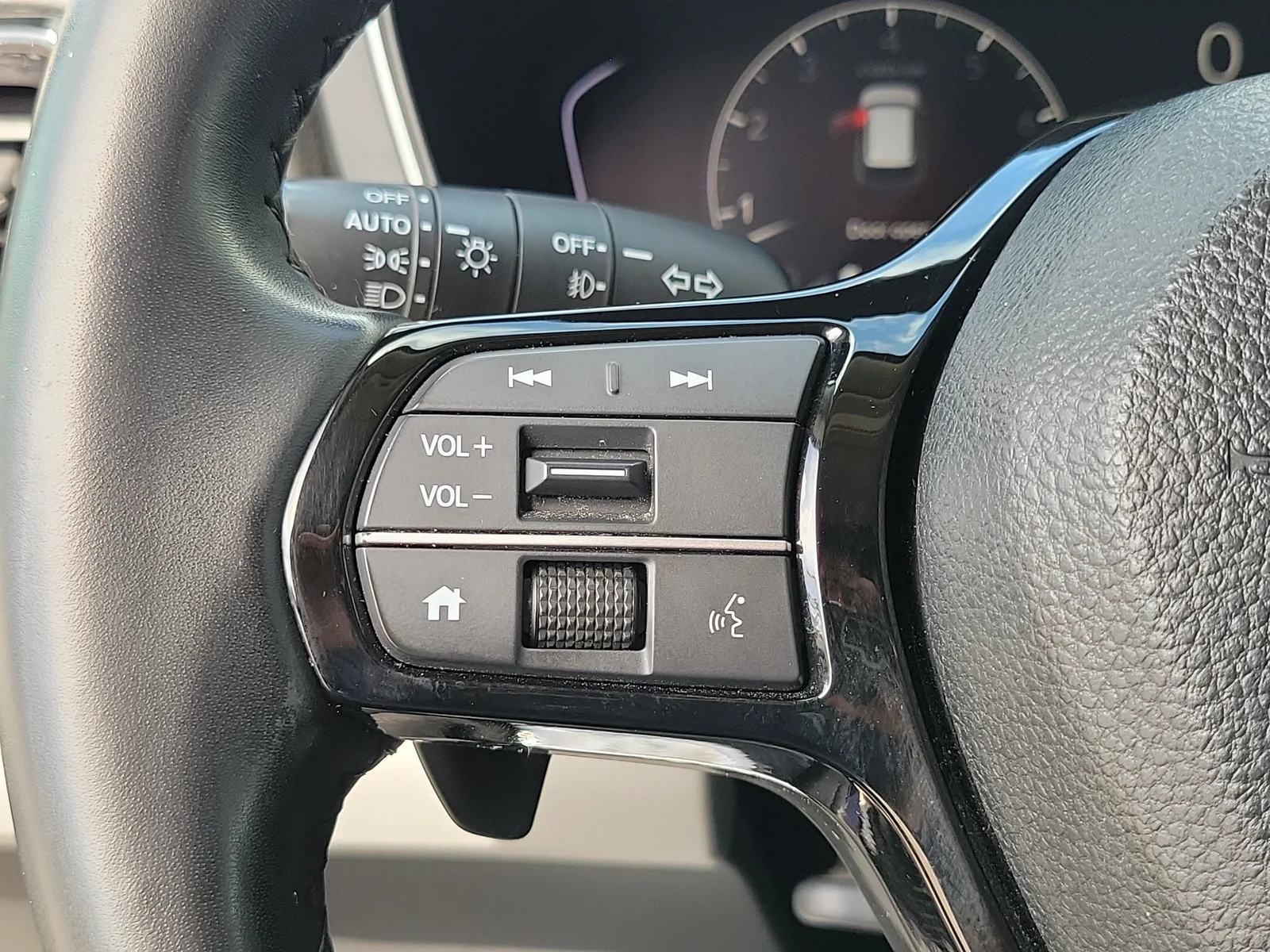 2023 Honda Pilot EX-L 7 Passenger photo 30
