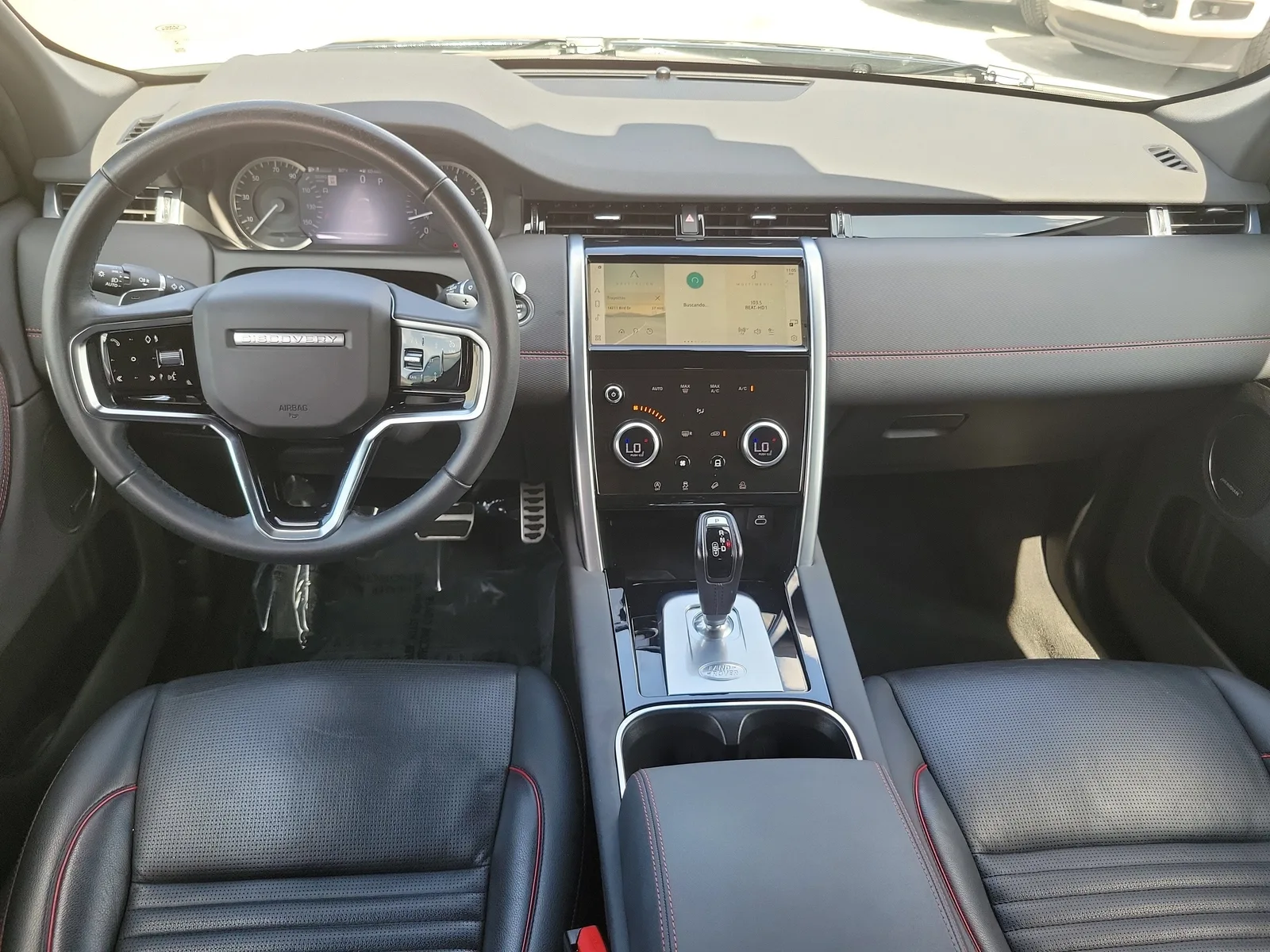 2023 Land Rover Discovery Sport S R-Dynamic photo 18