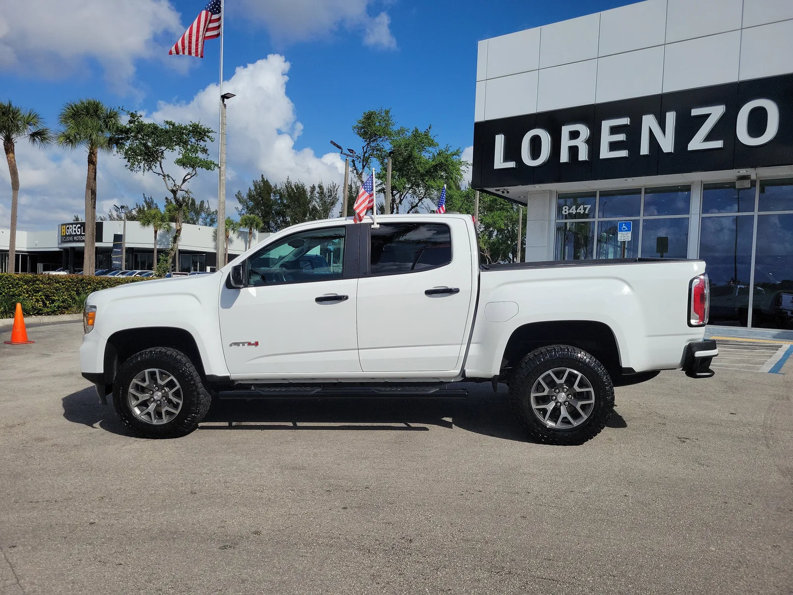 2022 GMC Canyon AT4 - Cloth photo 8