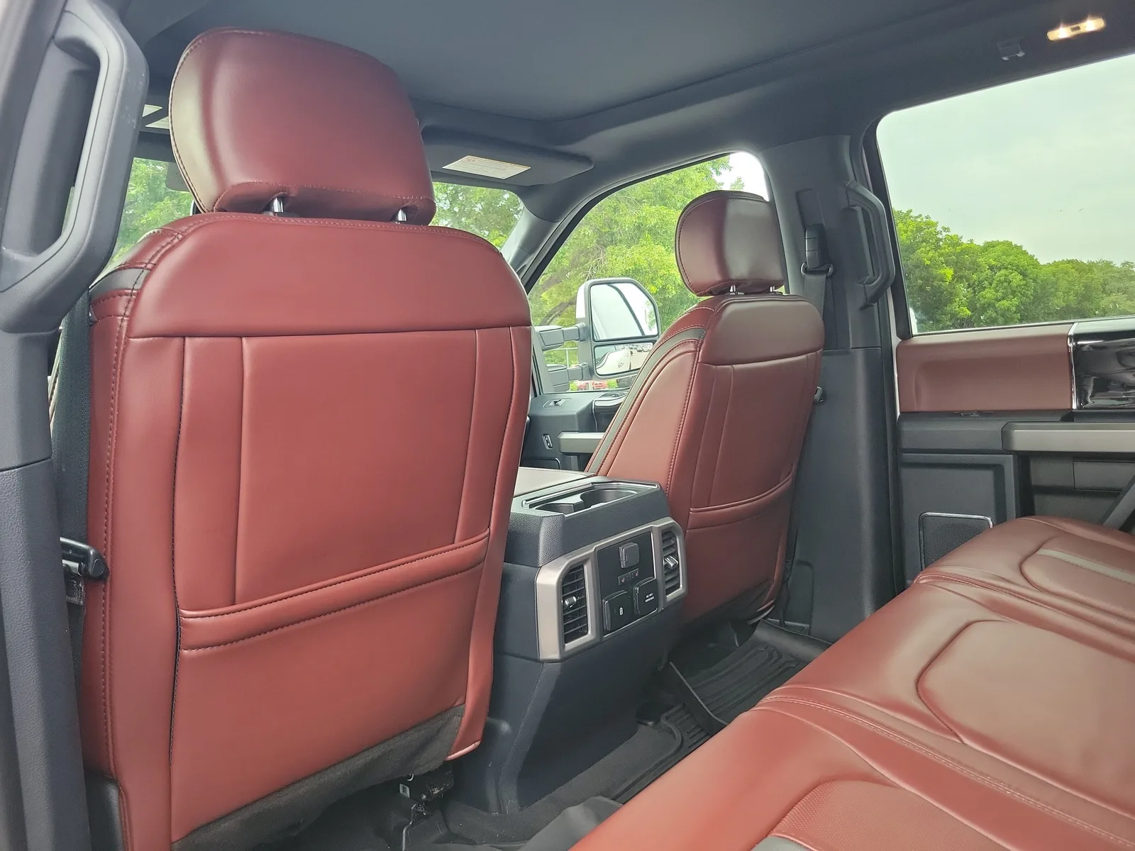 2022 Ford Super Duty F-350 SRW Platinum 4WD Diesel photo 15