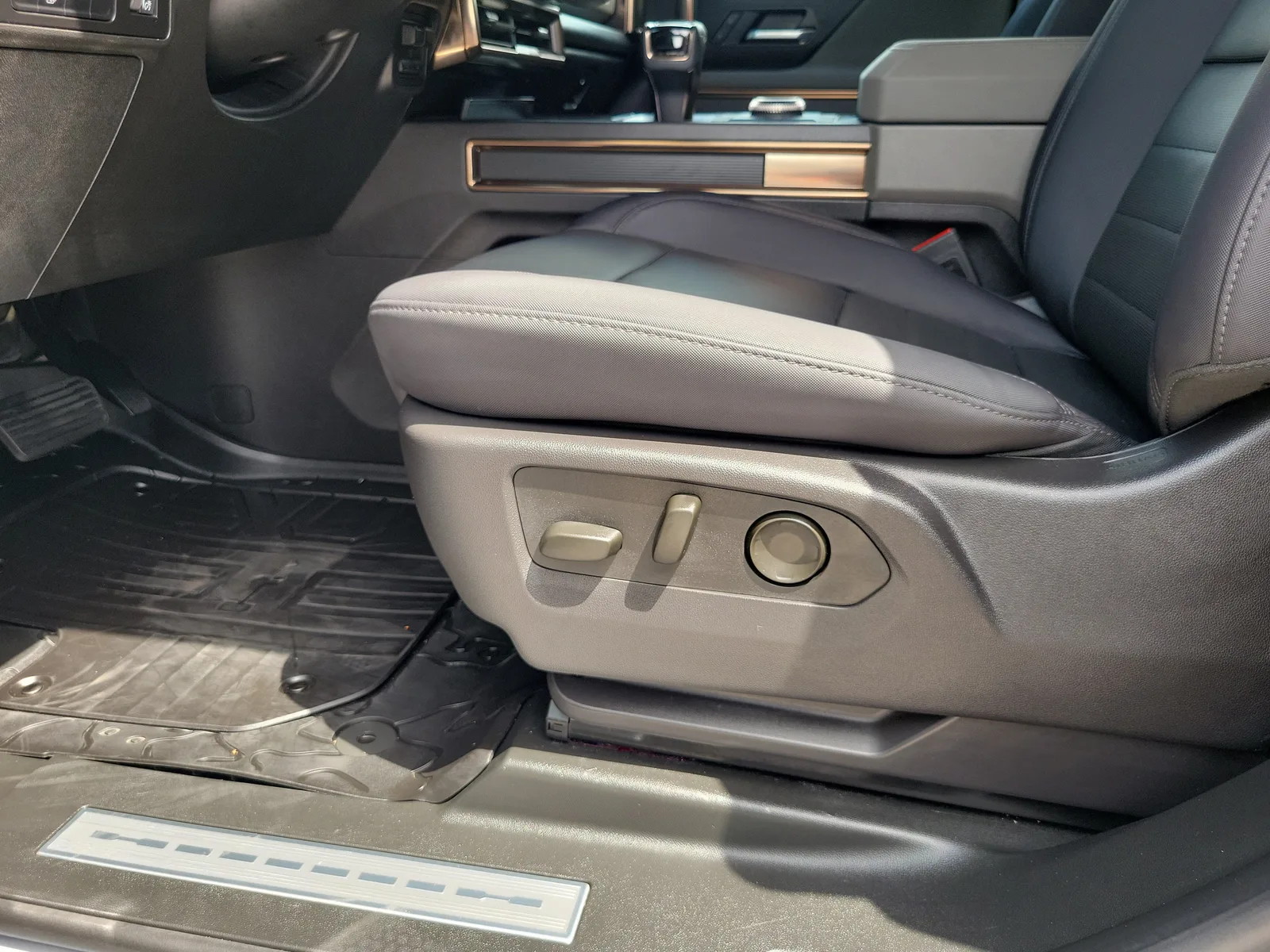 2025 GMC HUMMER EV Pickup 2X photo 17