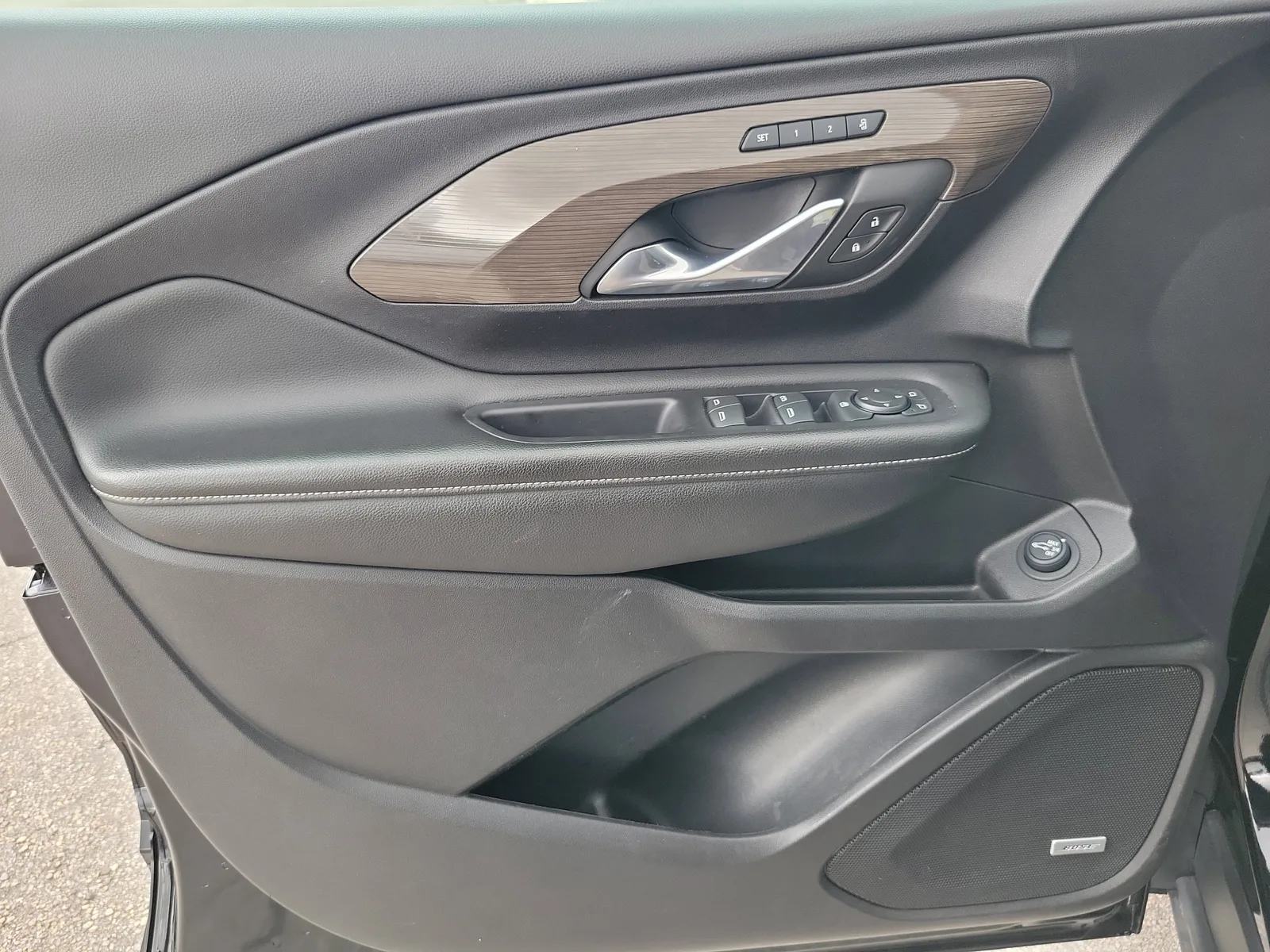 2024 GMC Terrain Denali photo 25