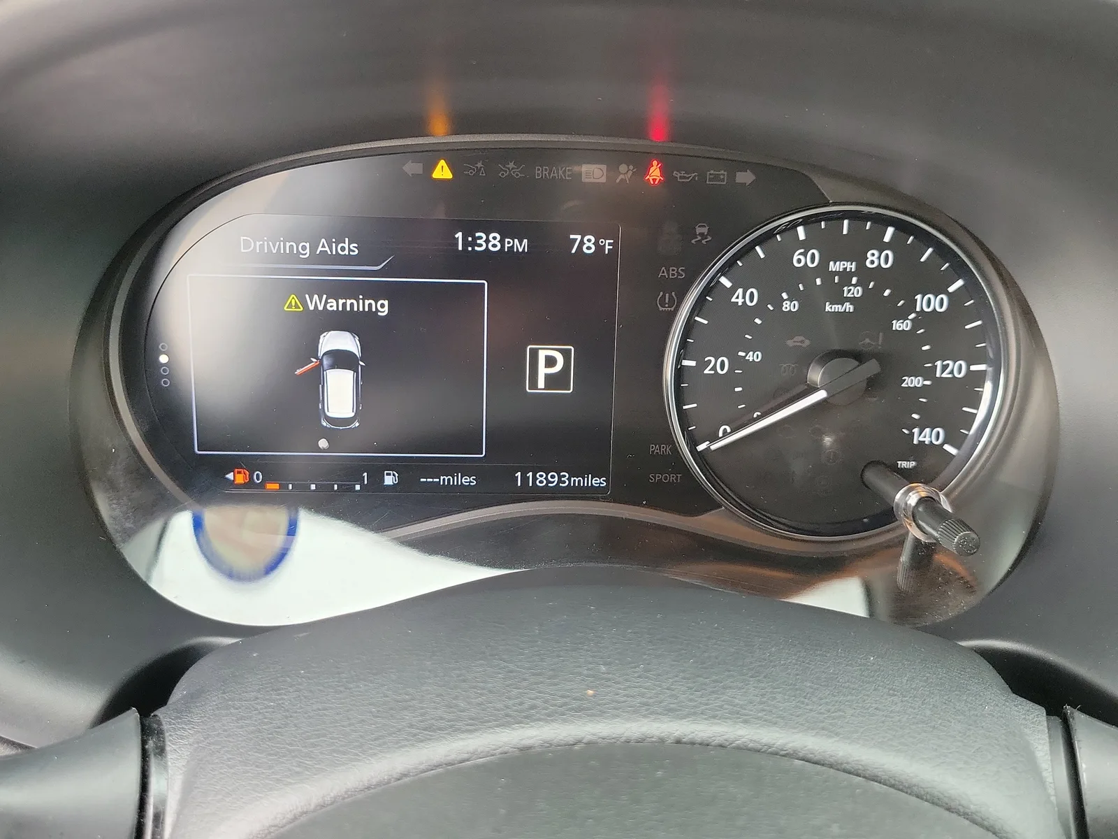 2024 Nissan Kicks SR photo 22
