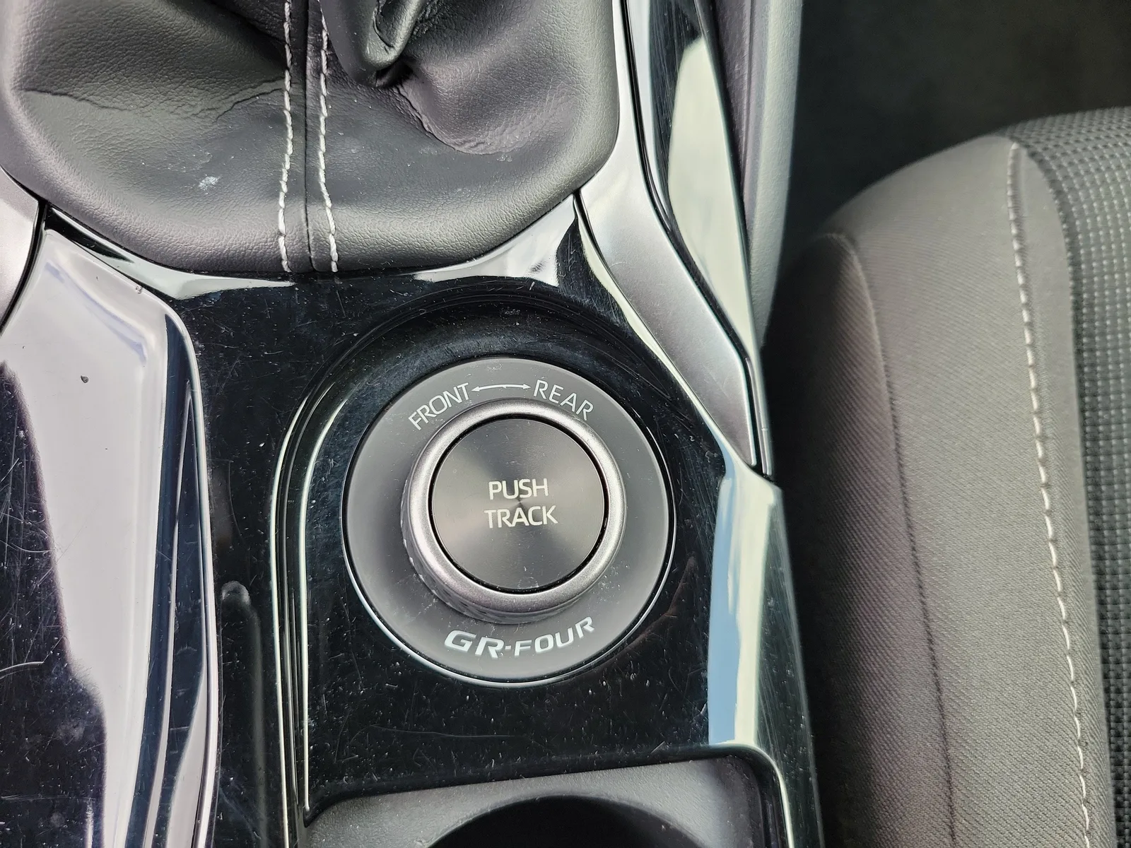 2023 Toyota GR Corolla Core photo 32