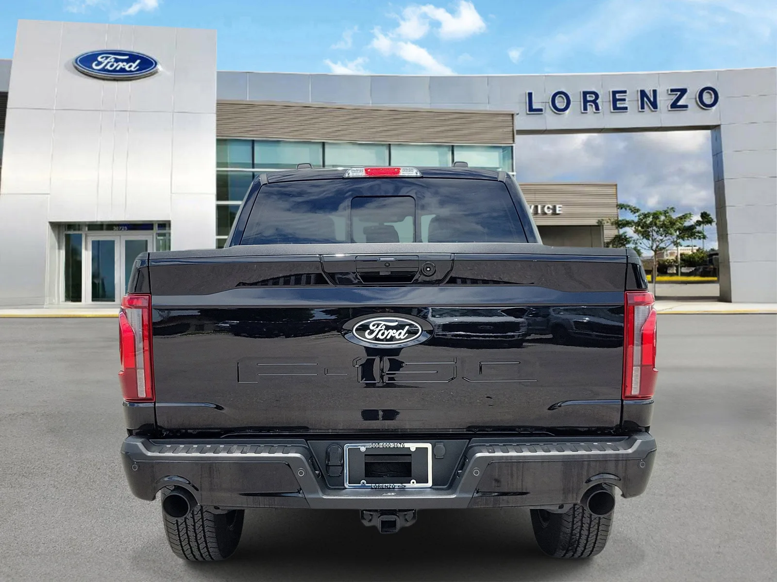 2025 Ford F-150 LARIAT 4WD photo 6
