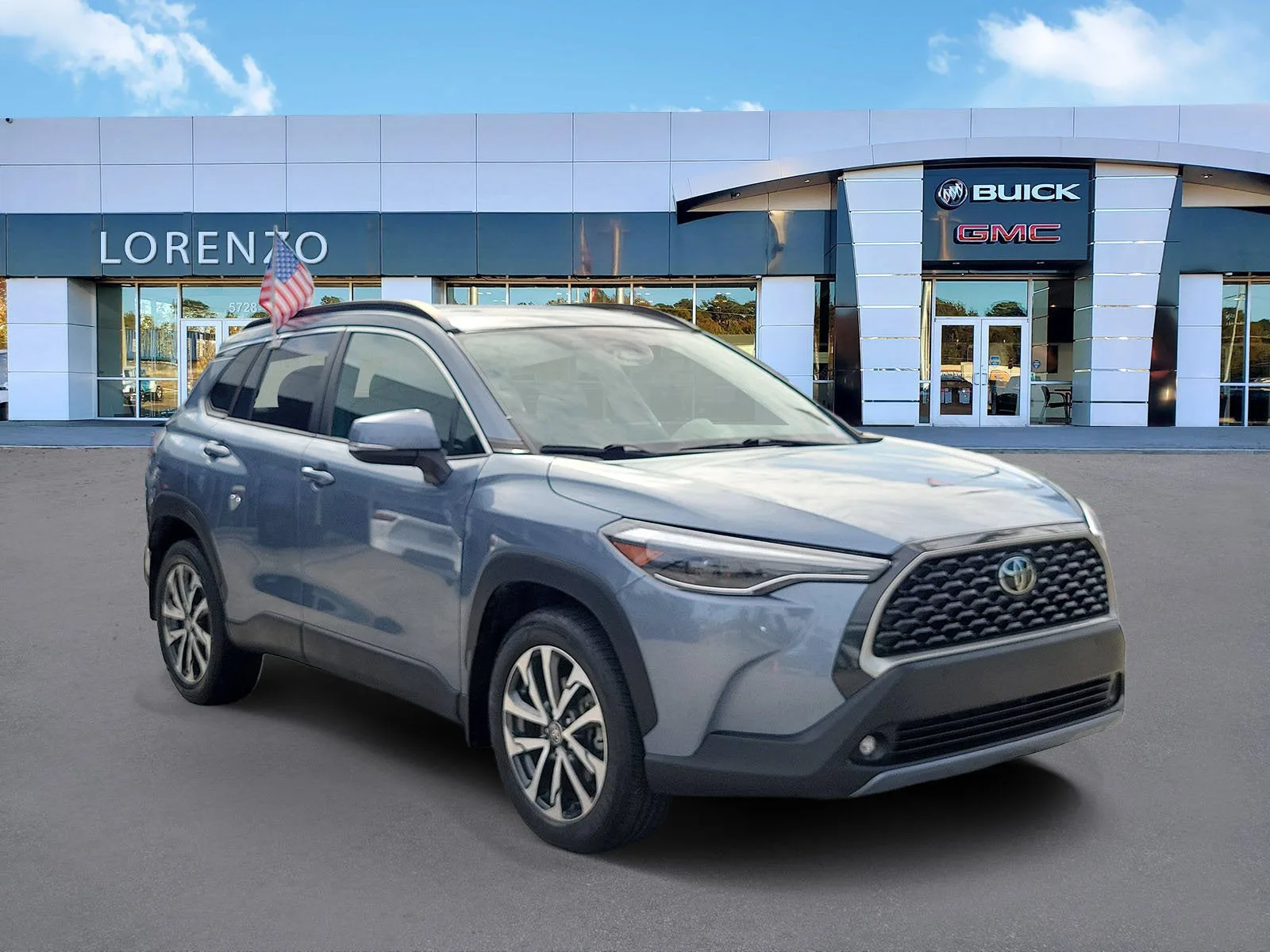 2023 Toyota Corolla Cross XLE photo 3