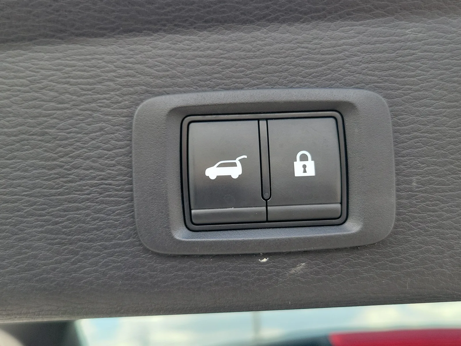 2024 Mitsubishi Outlander SE photo 18