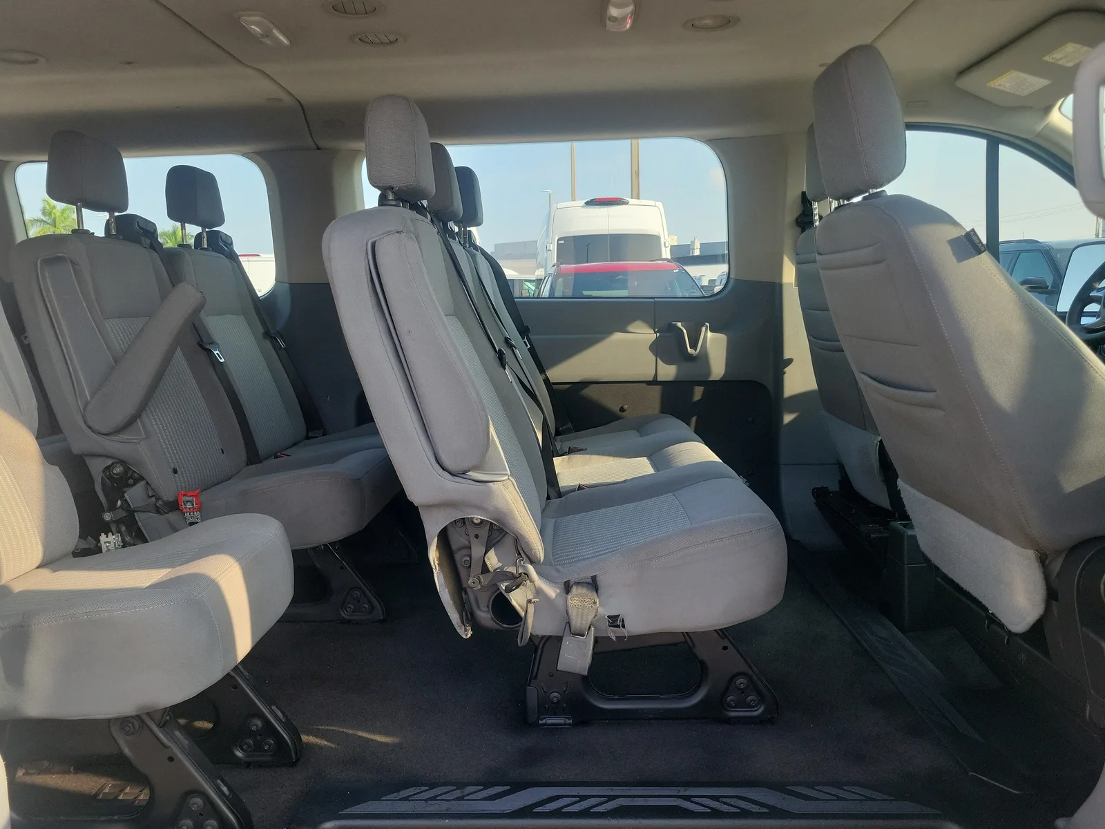 2018 Ford Transit Passenger Wagon XLT photo 14