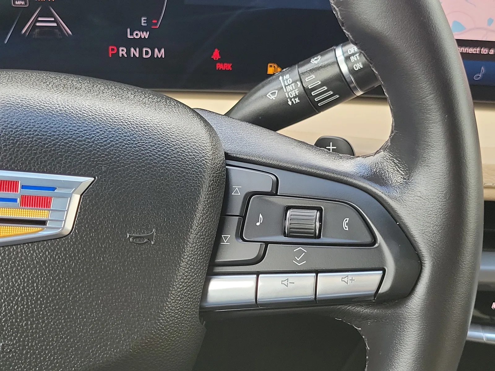 2024 Cadillac XT4 Luxury photo 25