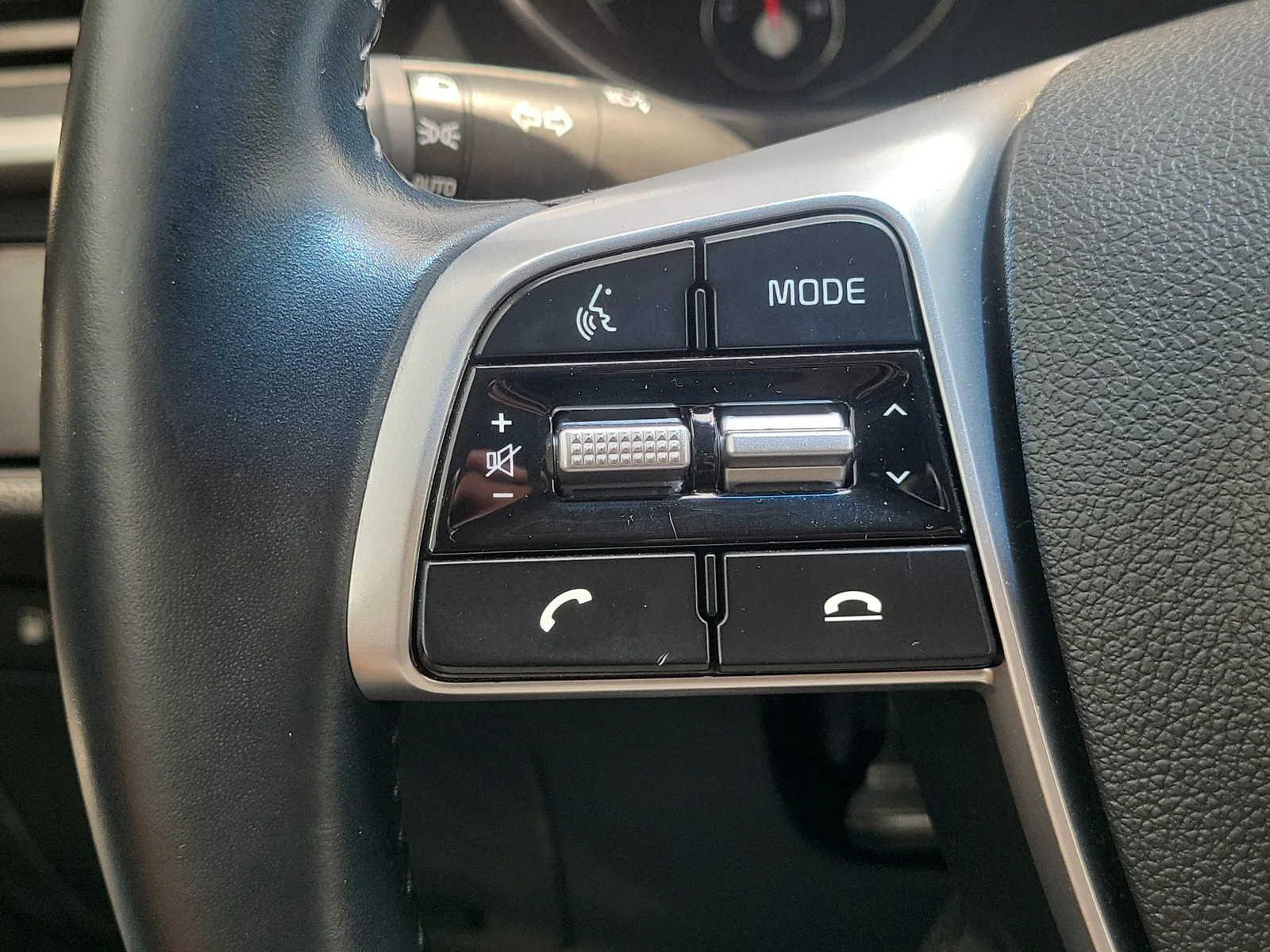 2020 Kia Sorento LX photo 21