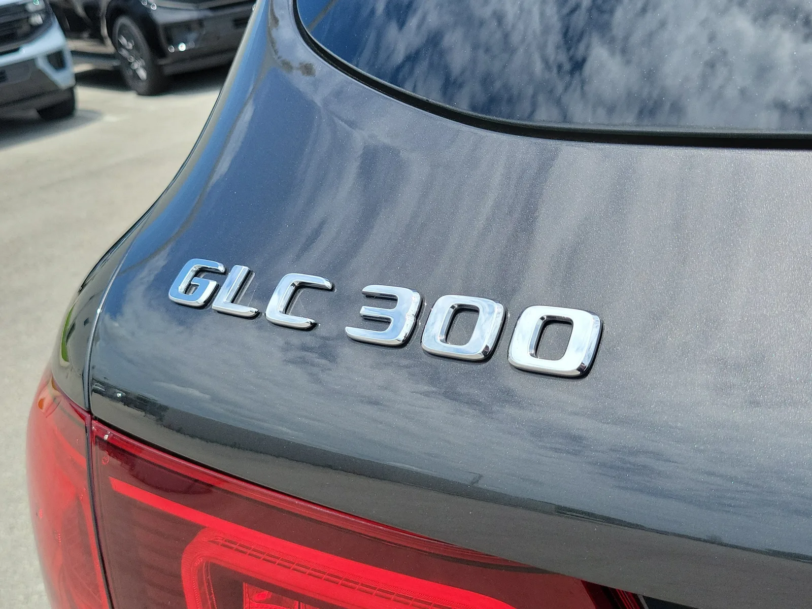 2021 Mercedes-Benz GLC GLC 300 photo 9