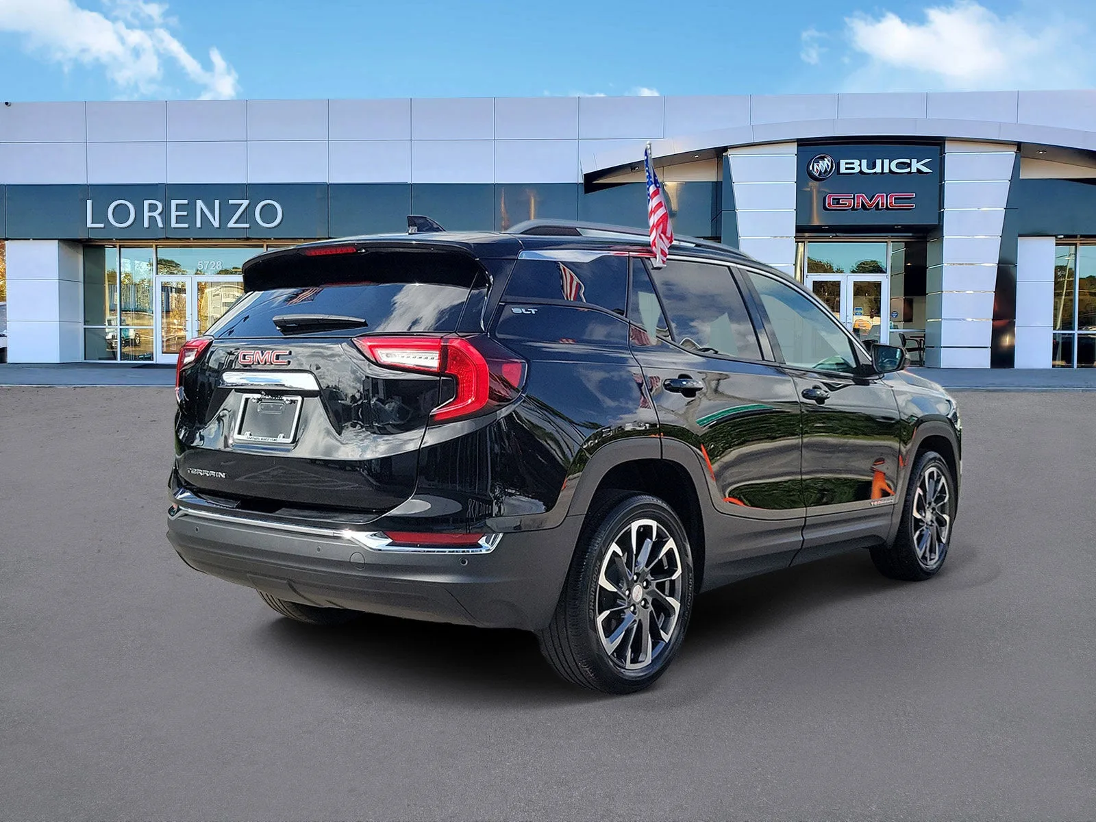 2024 GMC Terrain SLT photo 5