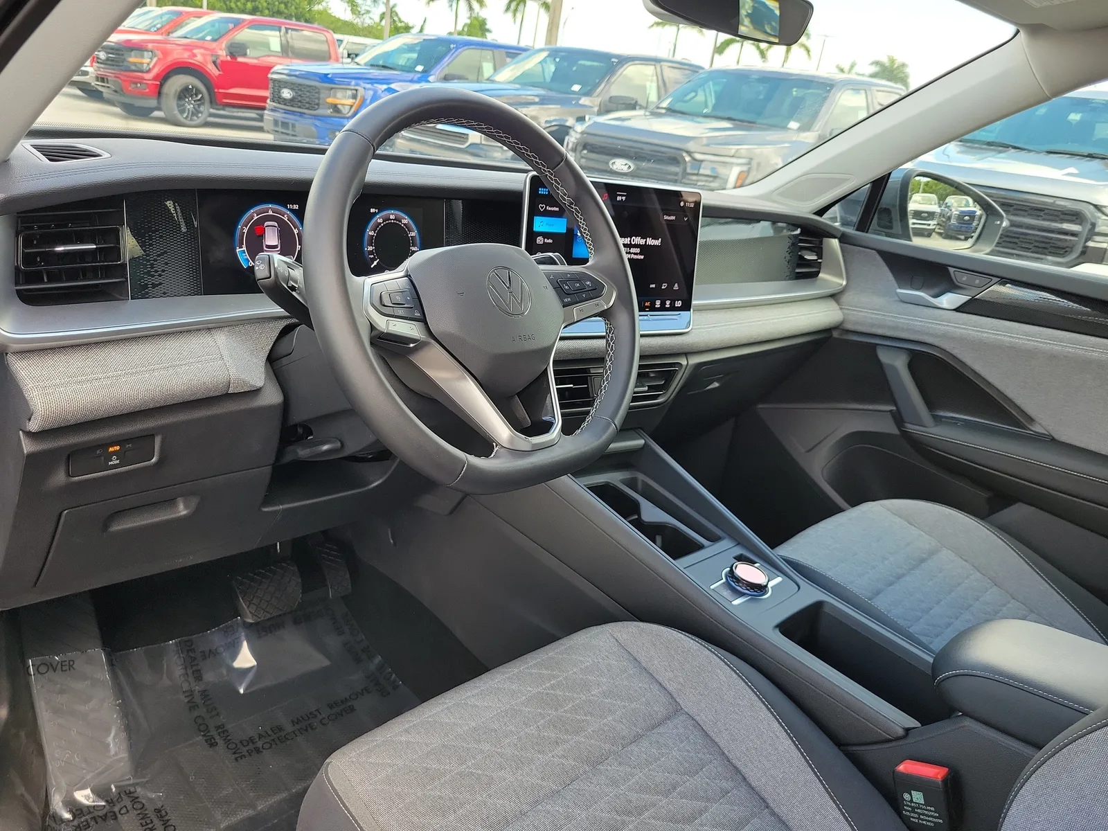 2025 Volkswagen Tiguan S photo 12